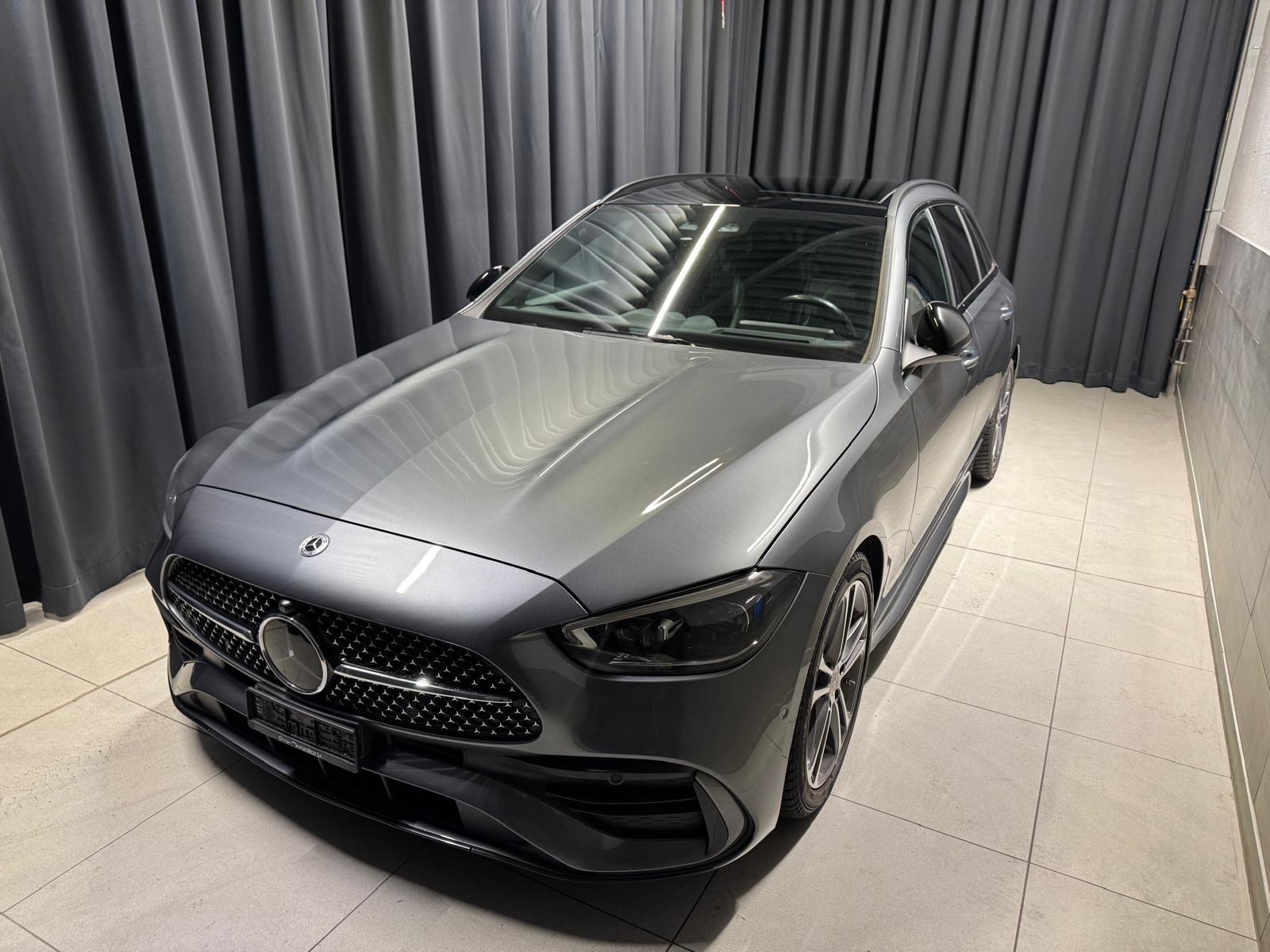 MERCEDES-BENZ C 300 T 4Matic AMG Line(71)(M)-image-4