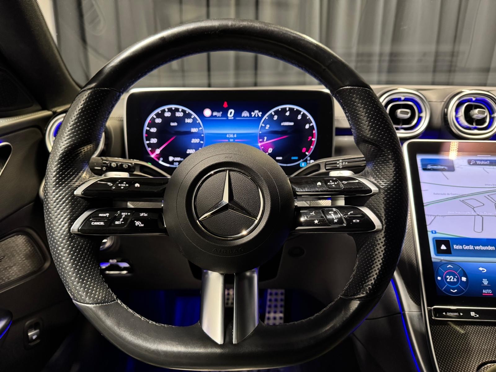 MERCEDES-BENZ C 300 T 4Matic AMG Line(71)(M)-image-9