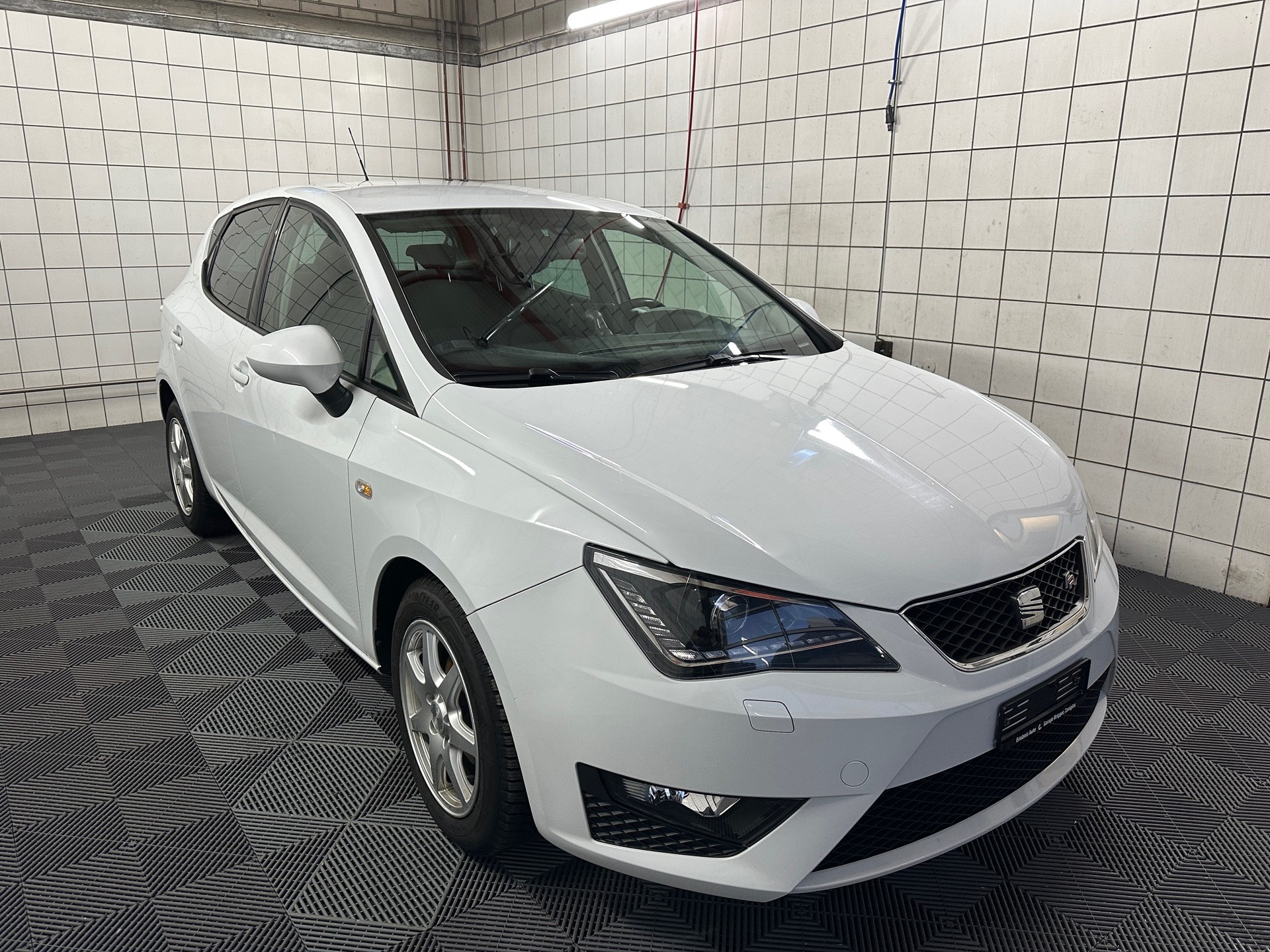 SEAT Ibiza 1.2 TSI FR Stopp-Start-image-2