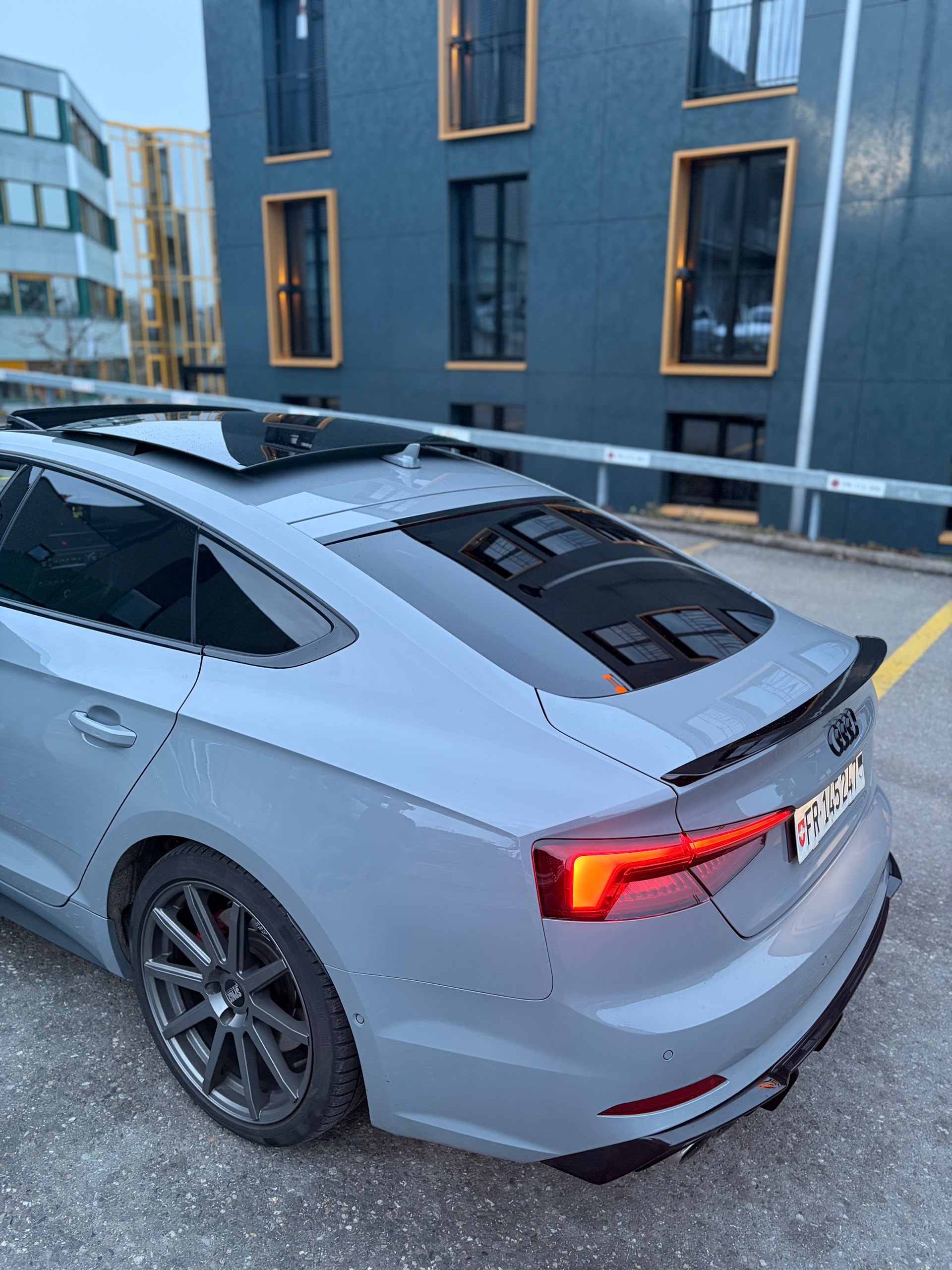 AUDI S5 Sportback 3.0 TFSI quattro tiptronic-image-5