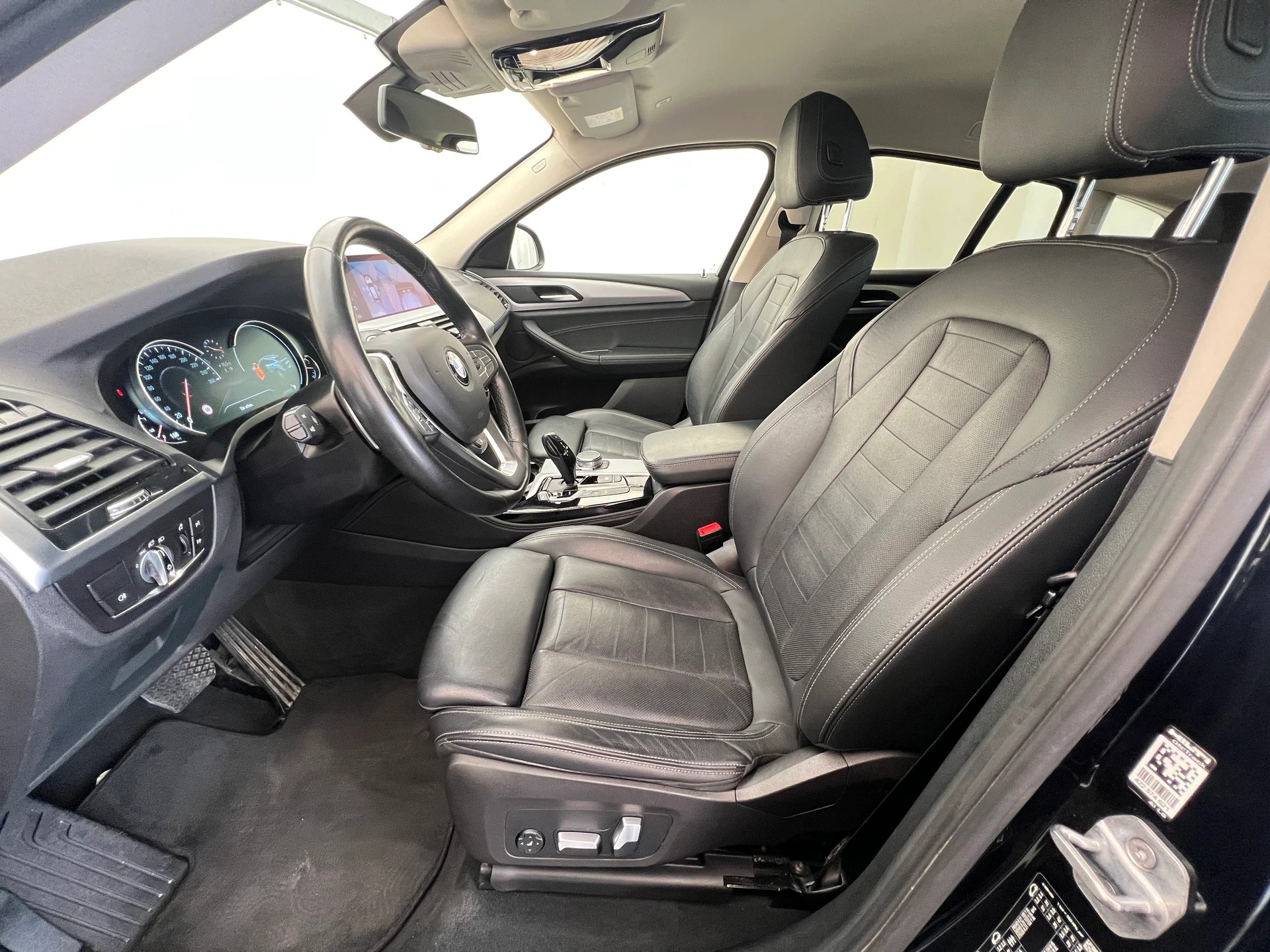 BMW X4 20i xDrive-image-6