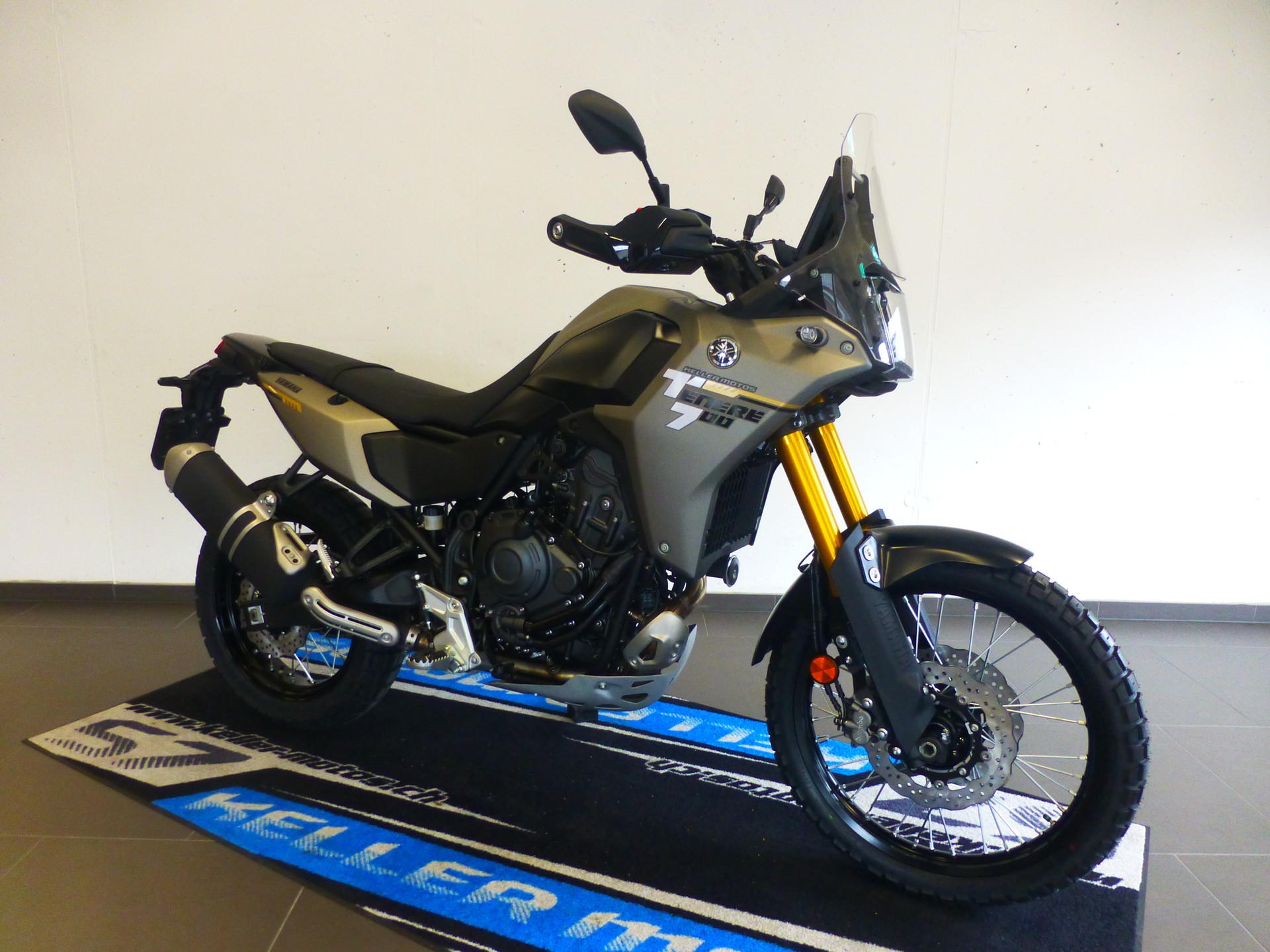 YAMAHA Tenere 700-showroom-element-3