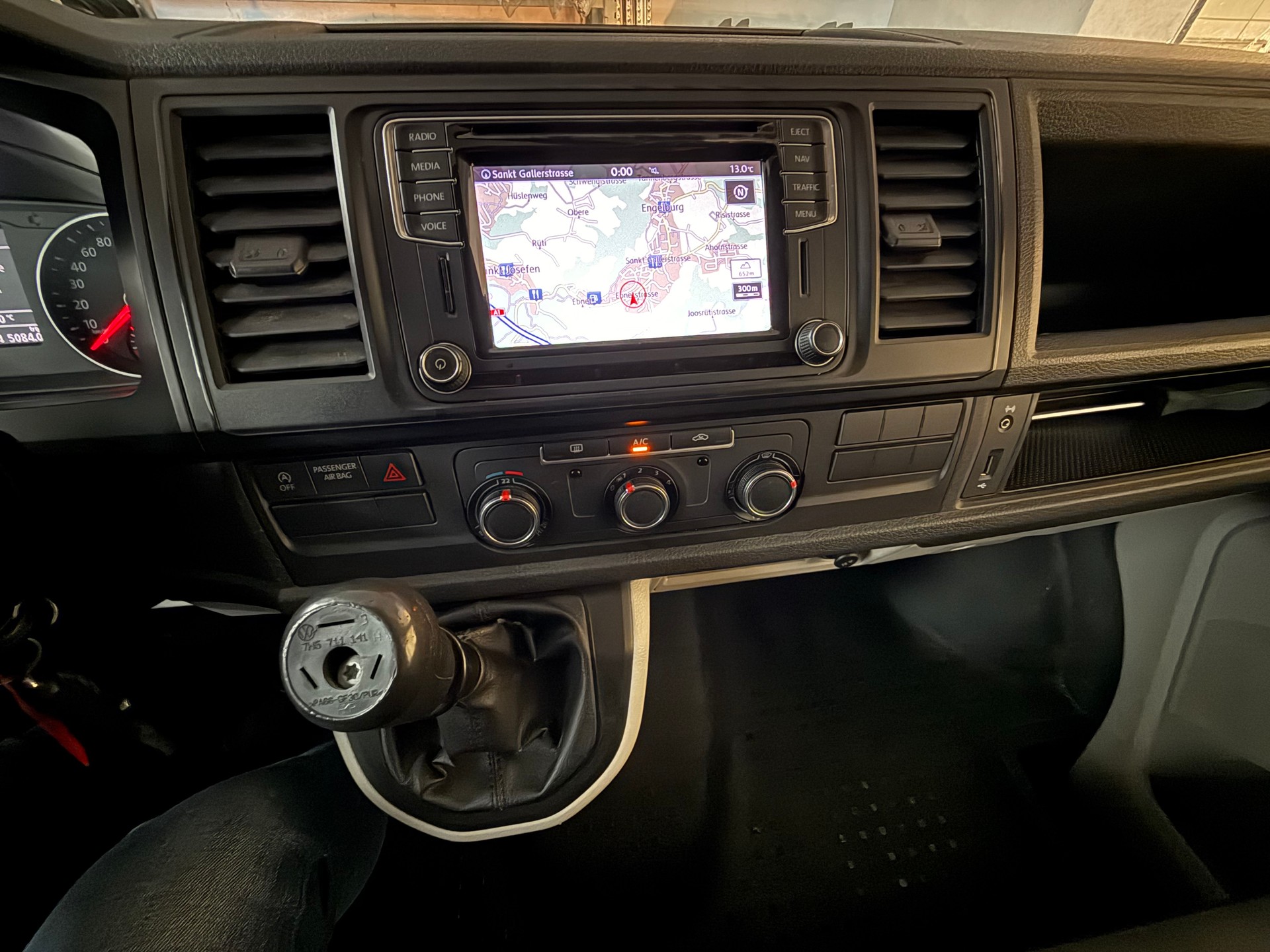 VW T6 2.0 TDI Euro 6-image-6