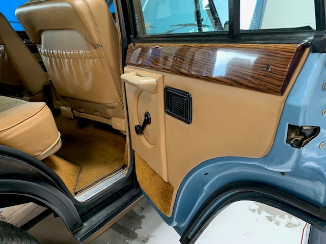 LAND ROVER Range Rover 3.5 DL-image-8