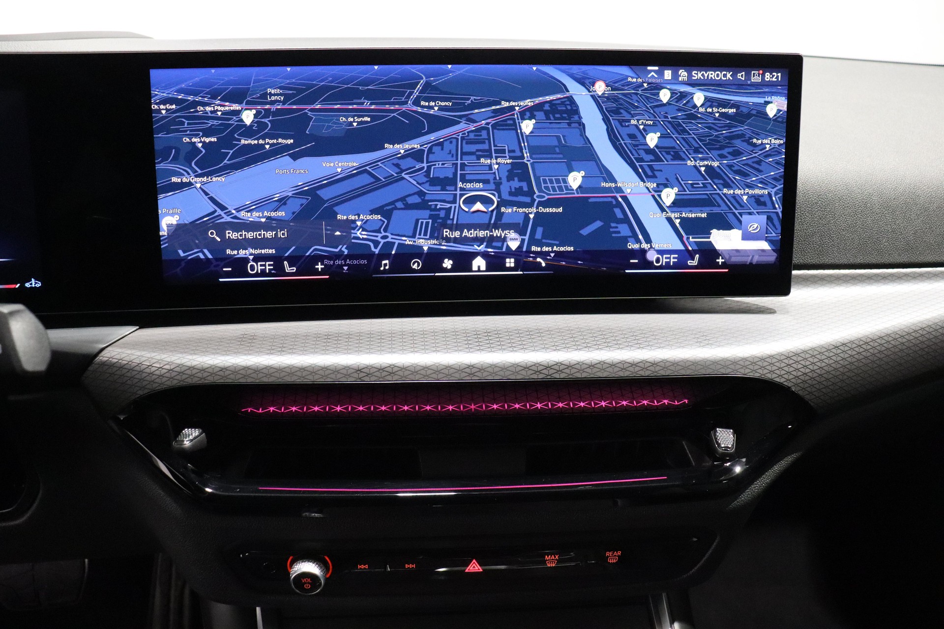 BMW 320d xDrive SAG Touring-image-16