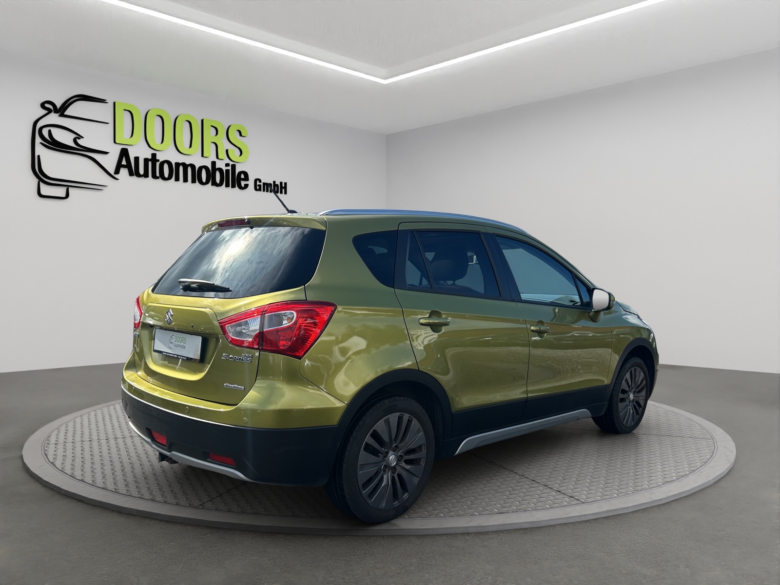 SUZUKI SX4 S-Cross 1.6 TD Compact+ 4WD-image-3