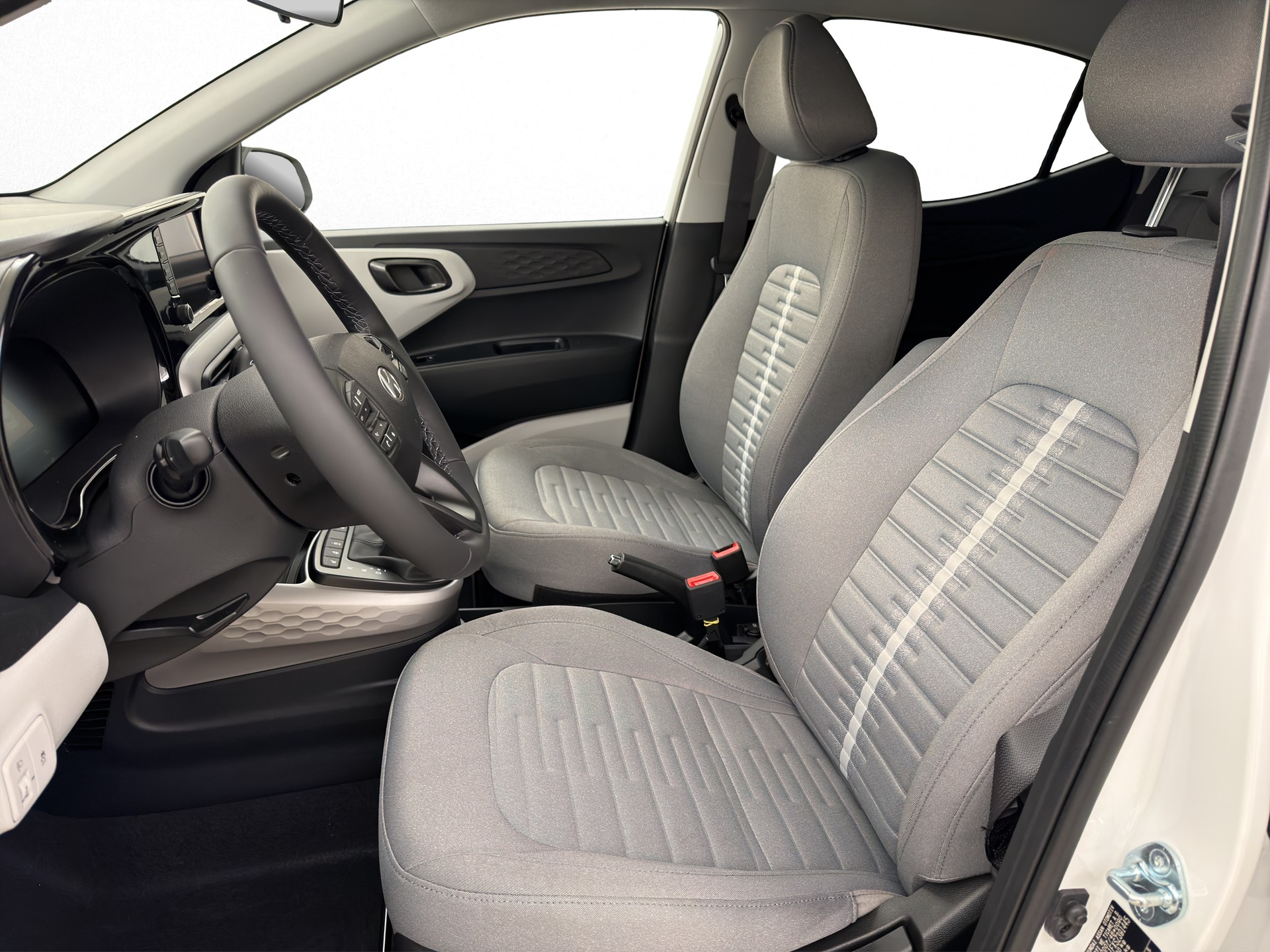 HYUNDAI i10 1.2 Vertex-image-3