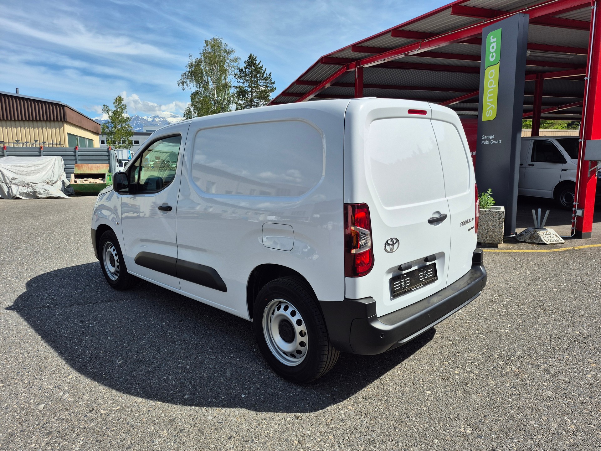 TOYOTA Proace City Van EV 50 kWh Active Medium-image-6