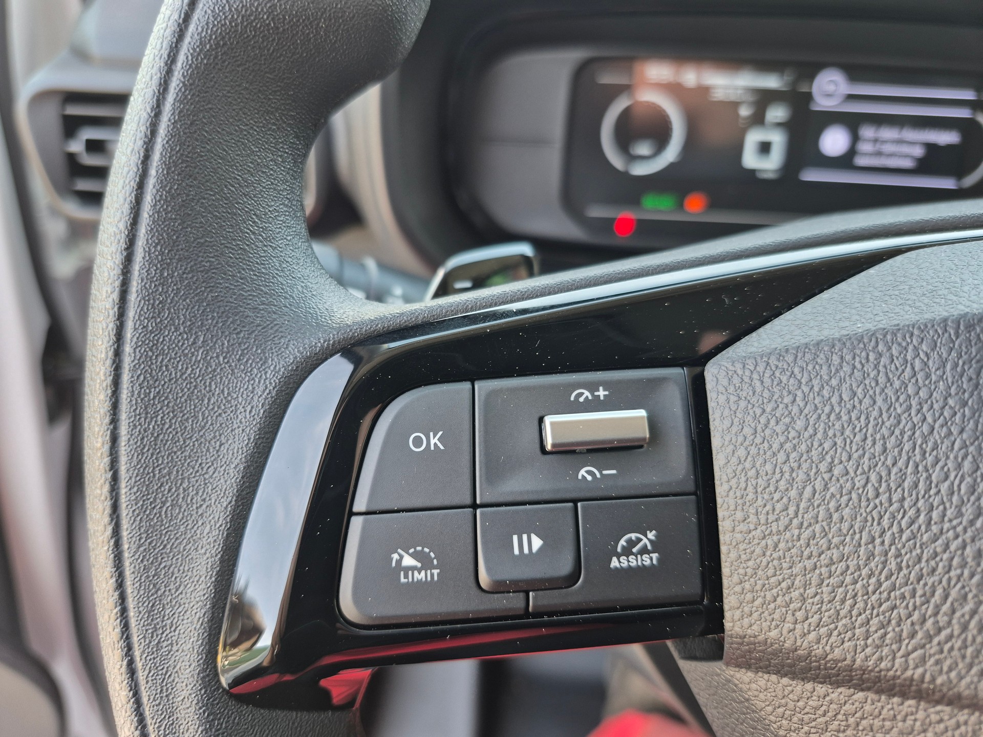 TOYOTA Proace City Van EV 50 kWh Active Medium-image-17