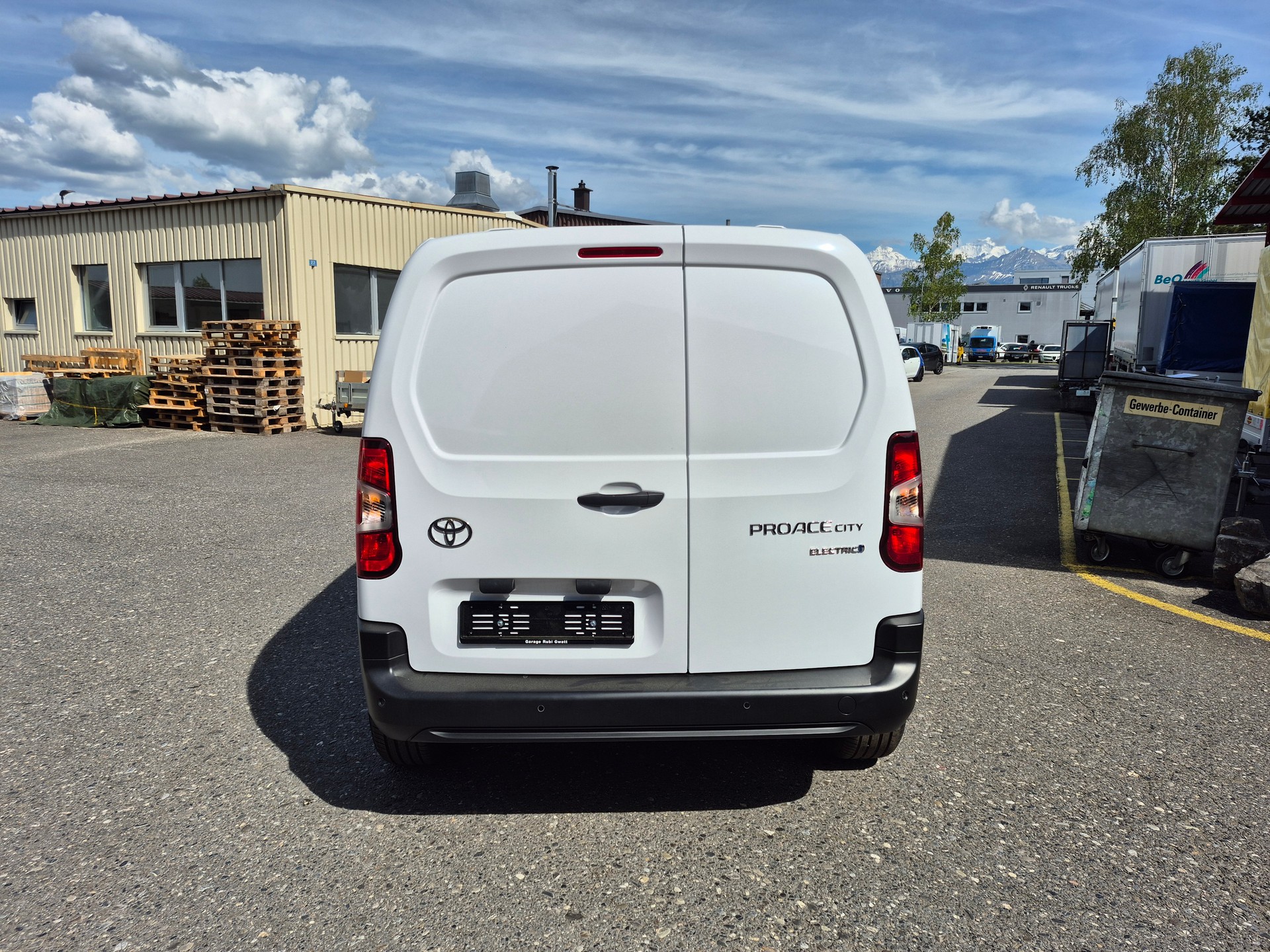 TOYOTA Proace City Van EV 50 kWh Active Medium-image-5