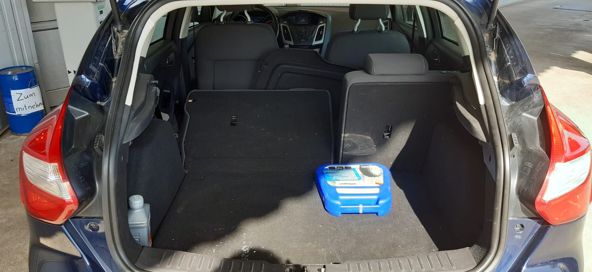 FORD Focus 1.6i VCT Ambiente-image-13