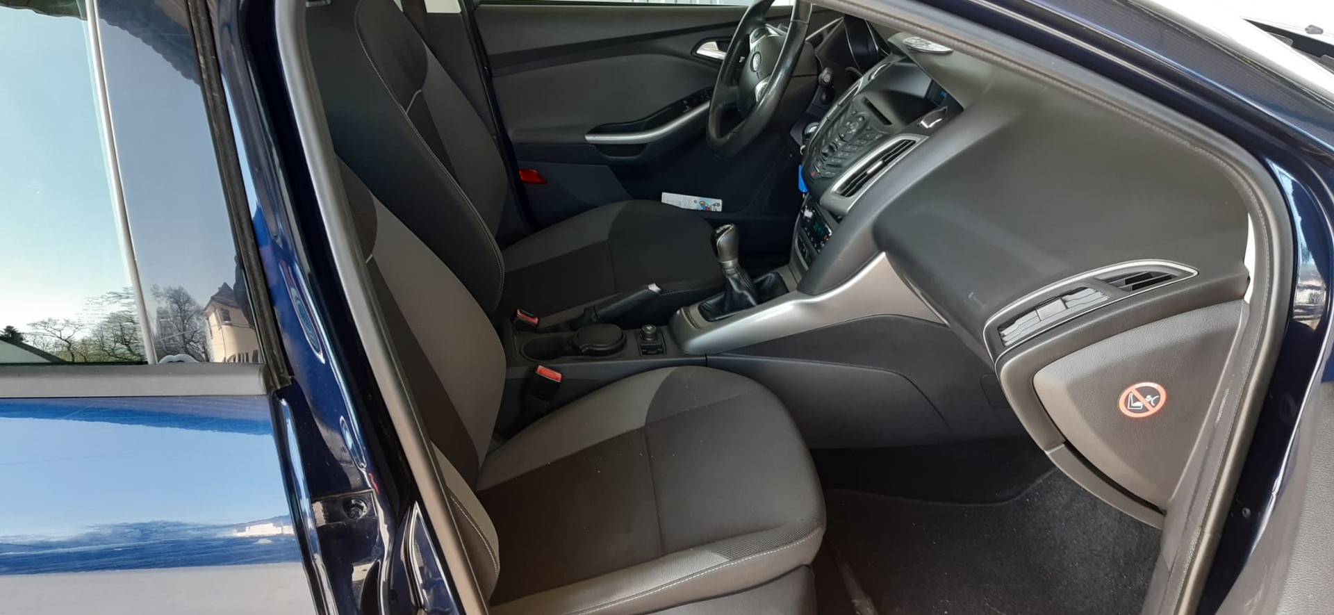 FORD Focus 1.6i VCT Ambiente-image-11