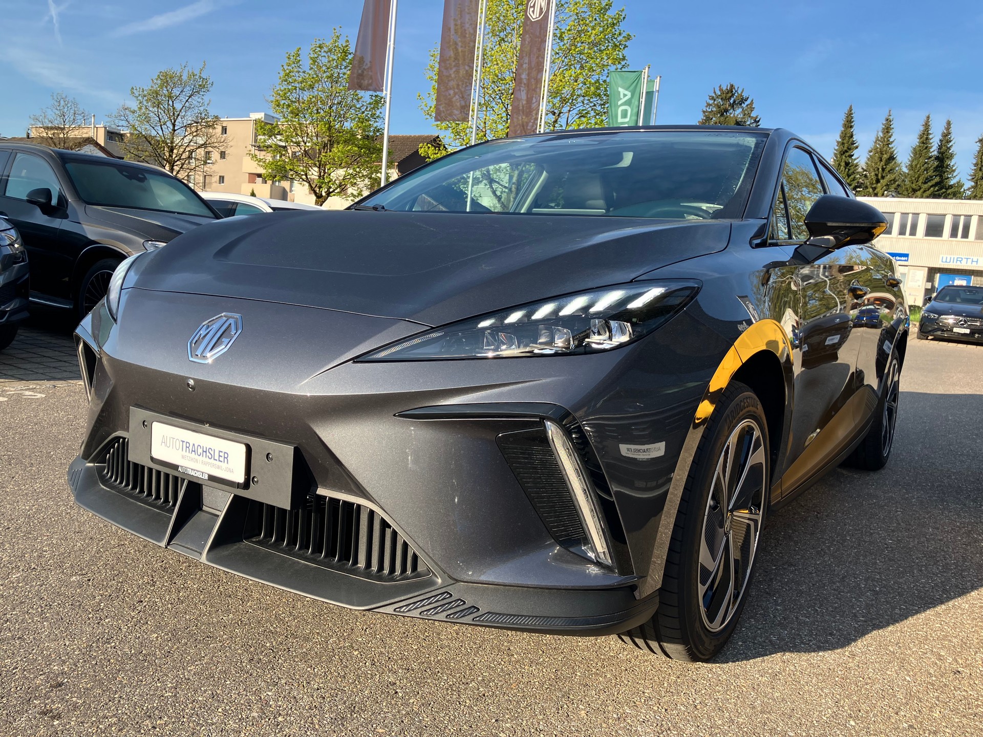 MG 4 EV 64kWh Premium Facelift-image-2