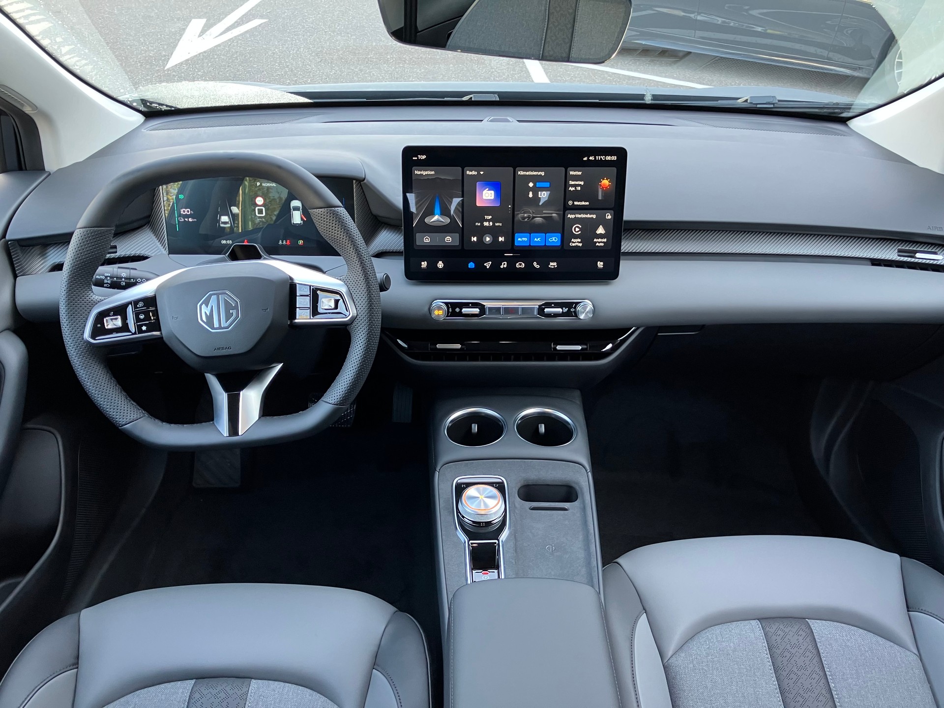 MG 4 EV 64kWh Premium Facelift-image-7