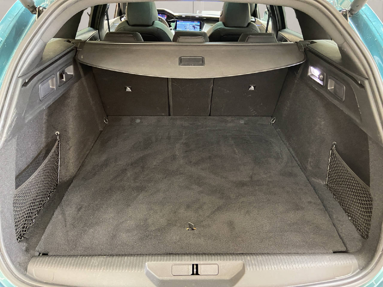 PEUGEOT 308 SW 1.6 PHEV 225 GT-image-11