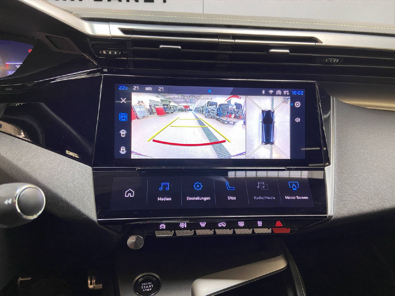 PEUGEOT 308 SW 1.6 PHEV 225 GT-image-7