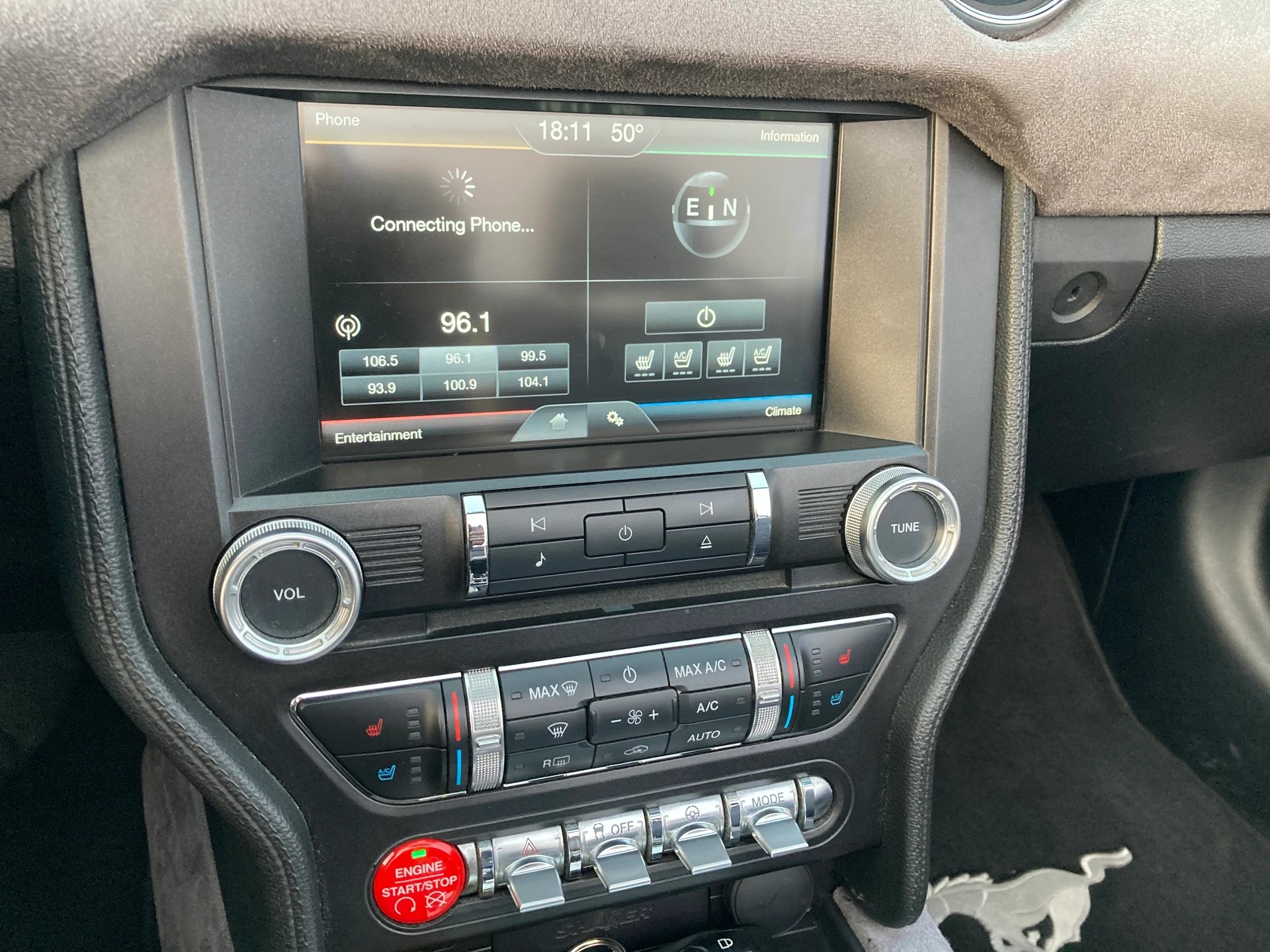 FORD Mustang Convertible 2.3-image-6