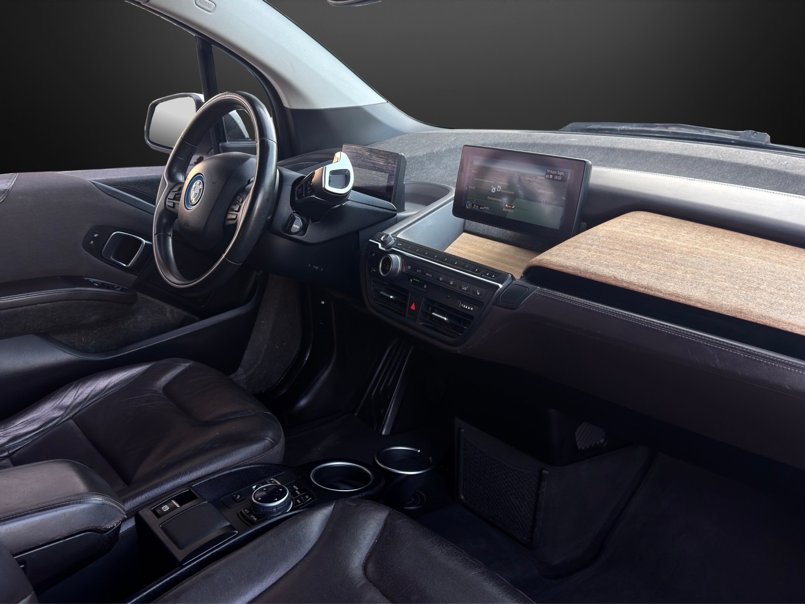 BMW i3 (60Ah) Range Extender mit 170 PS-image-9