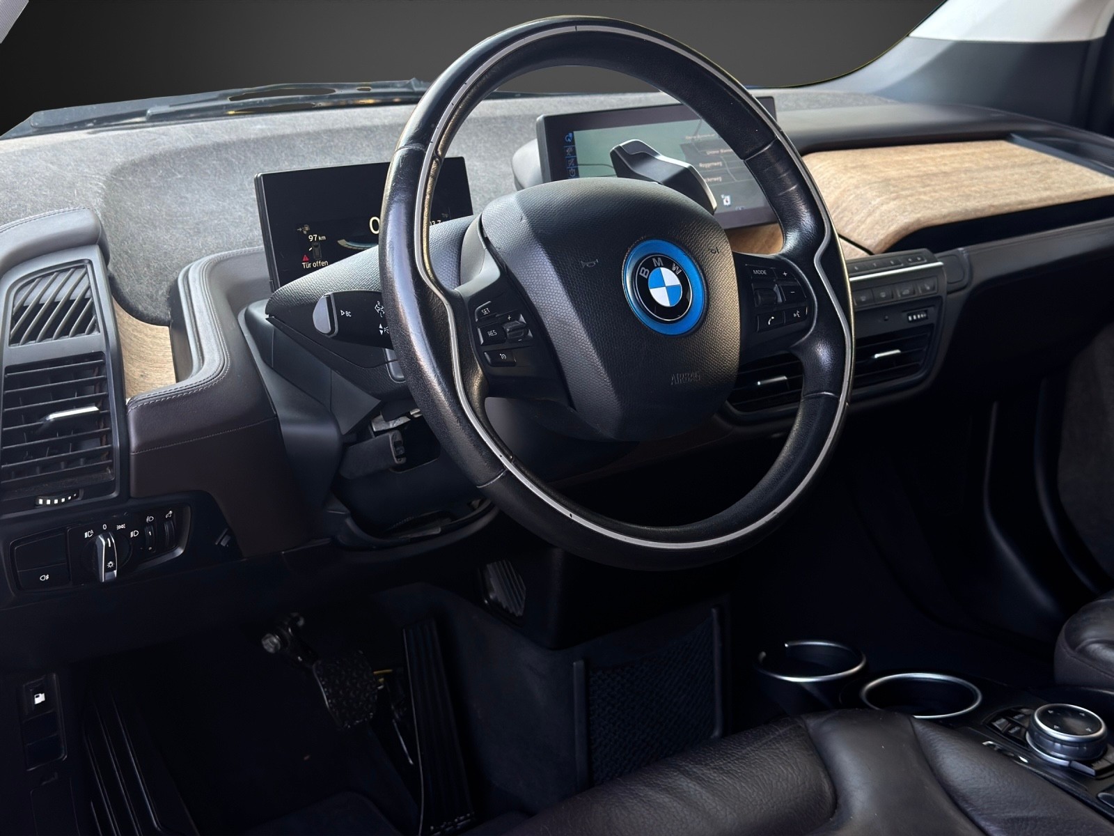 BMW i3 (60Ah) Range Extender mit 170 PS-image-7