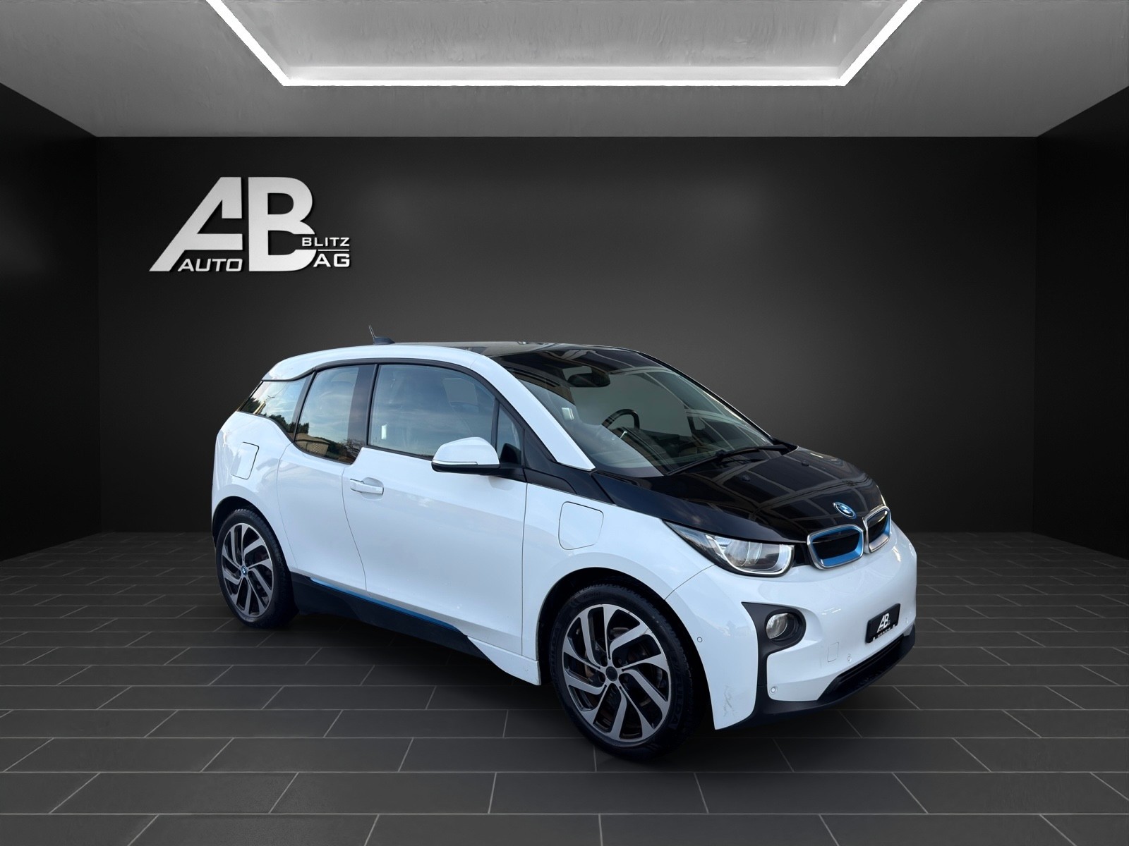 BMW i3 (60Ah) Range Extender mit 170 PS-image-5