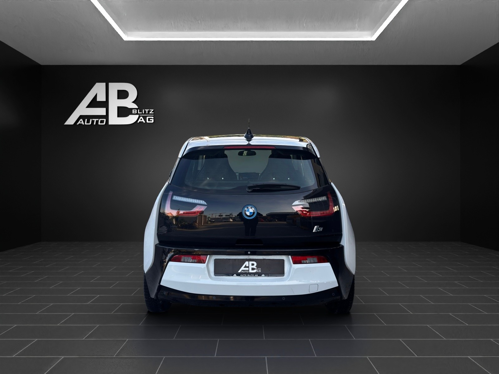 BMW i3 (60Ah) Range Extender mit 170 PS-image-3