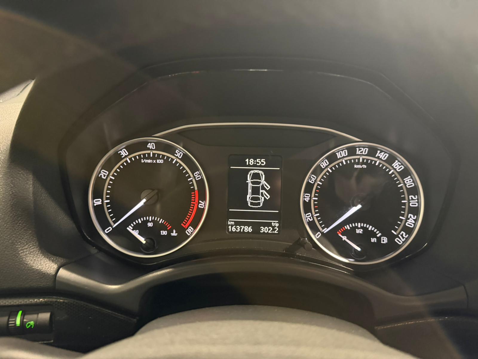 SKODA Octavia Combi 2.0 TSI RS DSG-image-19