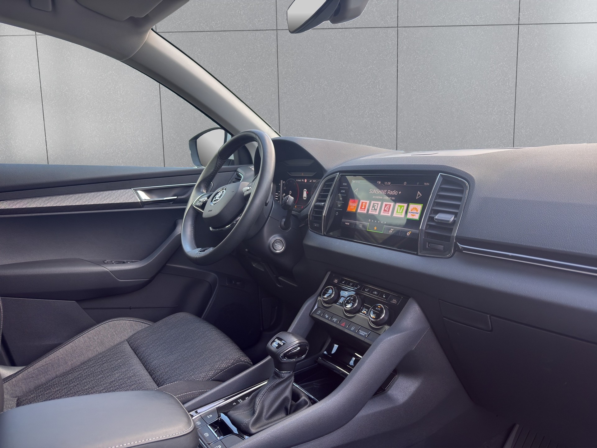 SKODA Karoq 2.0 TDI CR Style 4x4 DSG-image-9