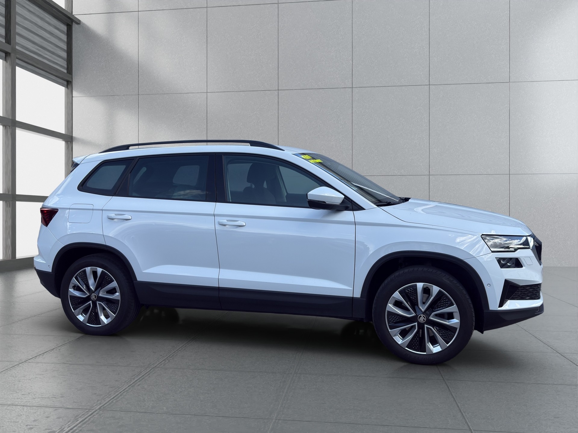SKODA Karoq 2.0 TDI CR Style 4x4 DSG-image-3