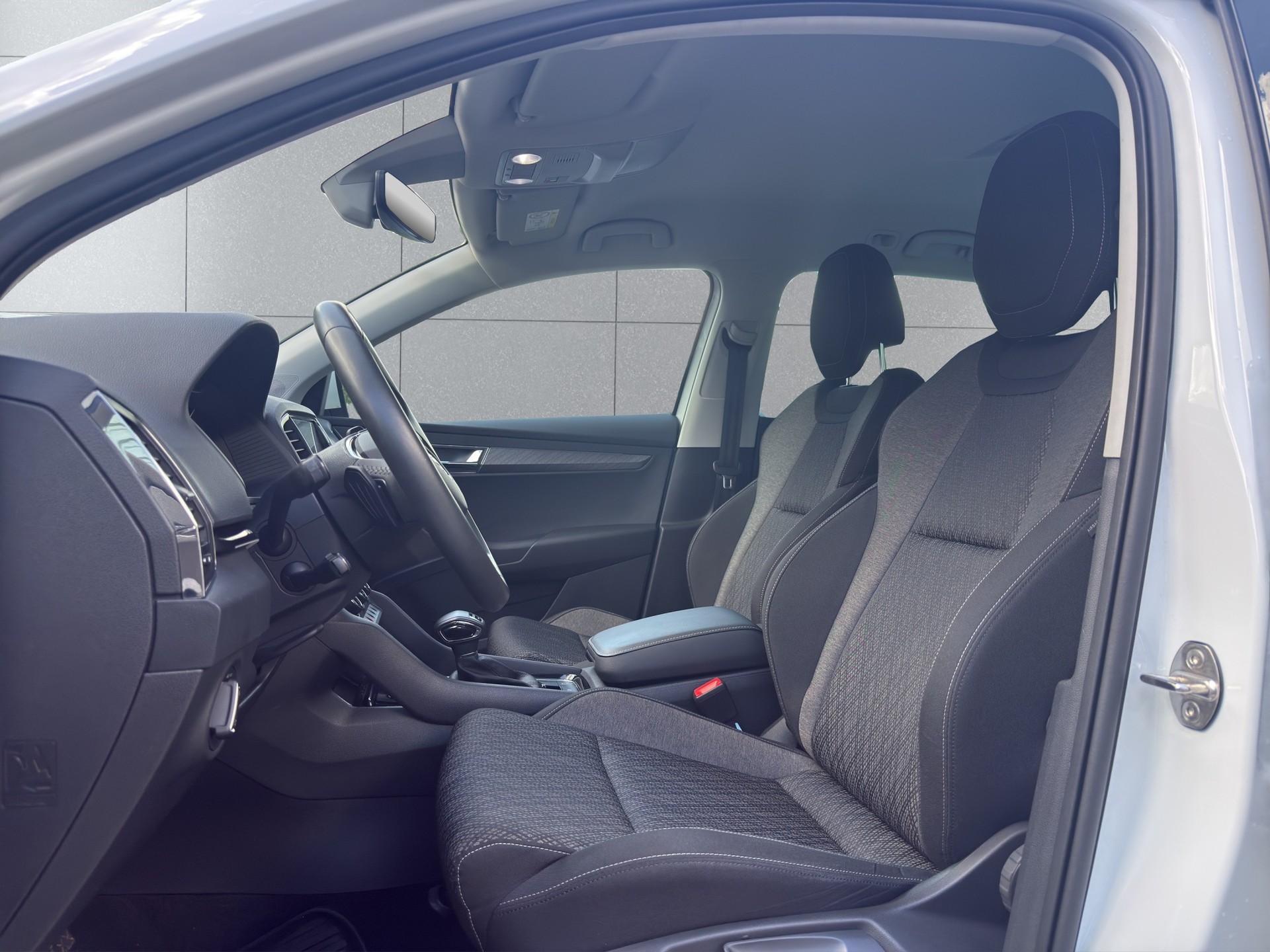 SKODA Karoq 2.0 TDI CR Style 4x4 DSG-image-12