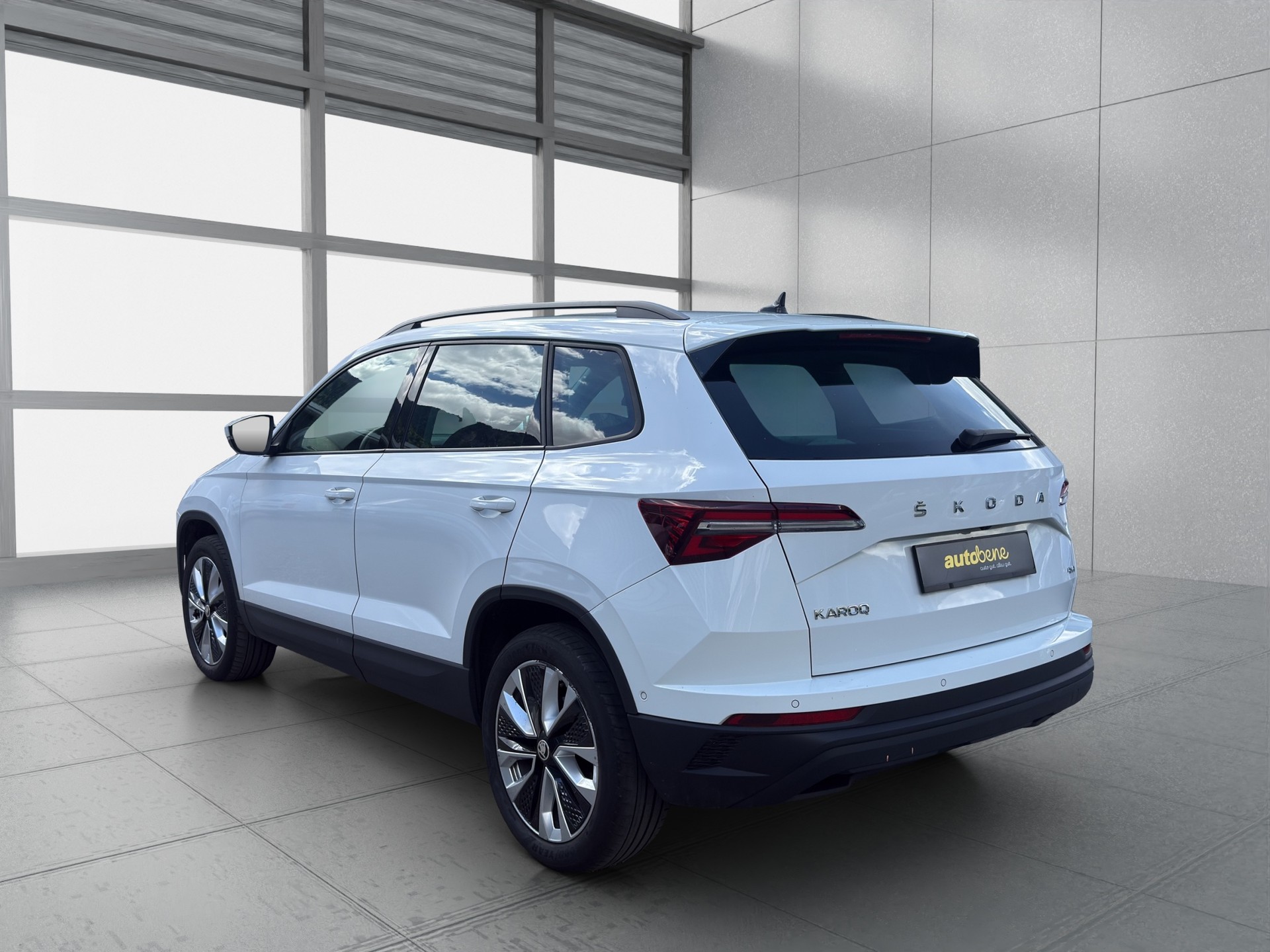SKODA Karoq 2.0 TDI CR Style 4x4 DSG-image-5
