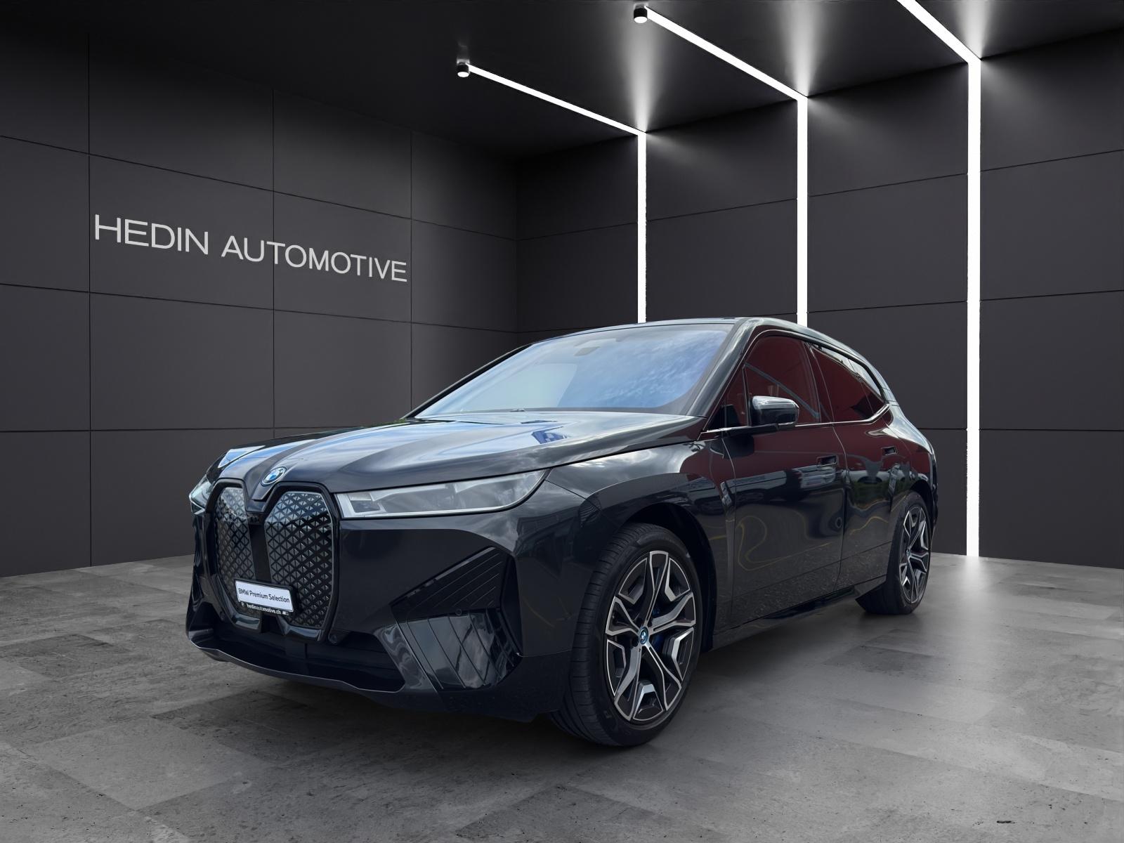 BMW iX xDrive40-image-0