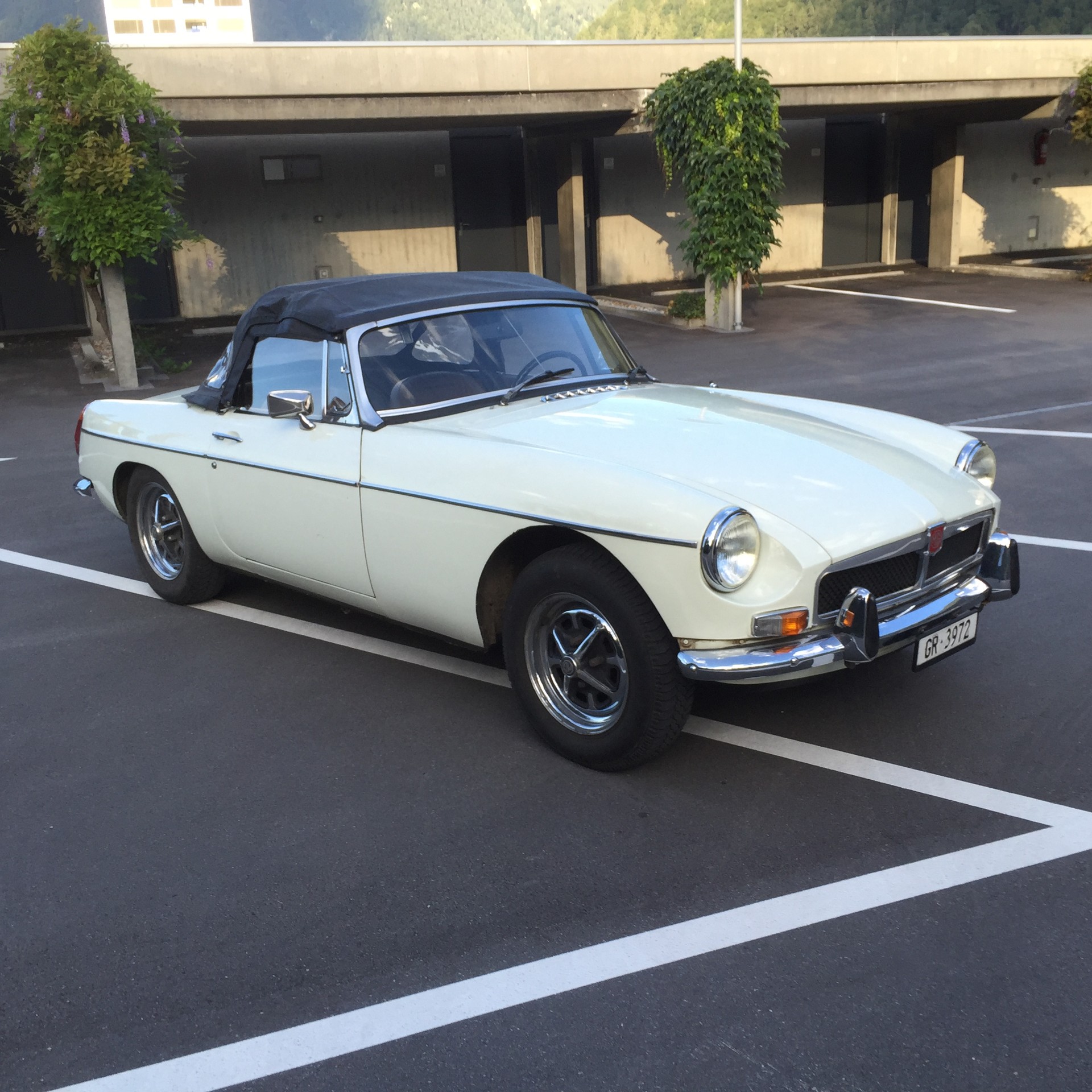 MG MGB-image-0