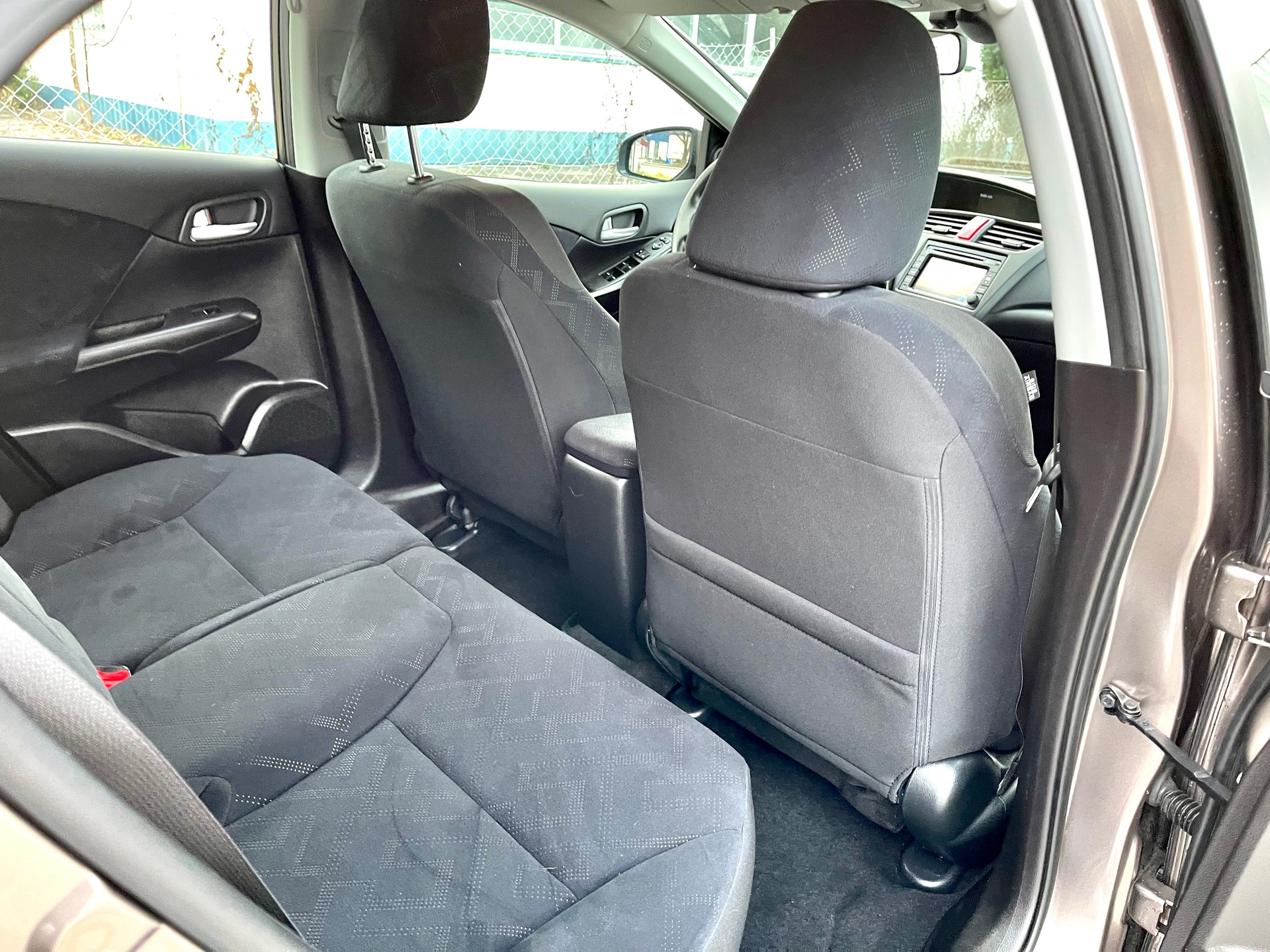HONDA Civic 1.8i Executive-image-27