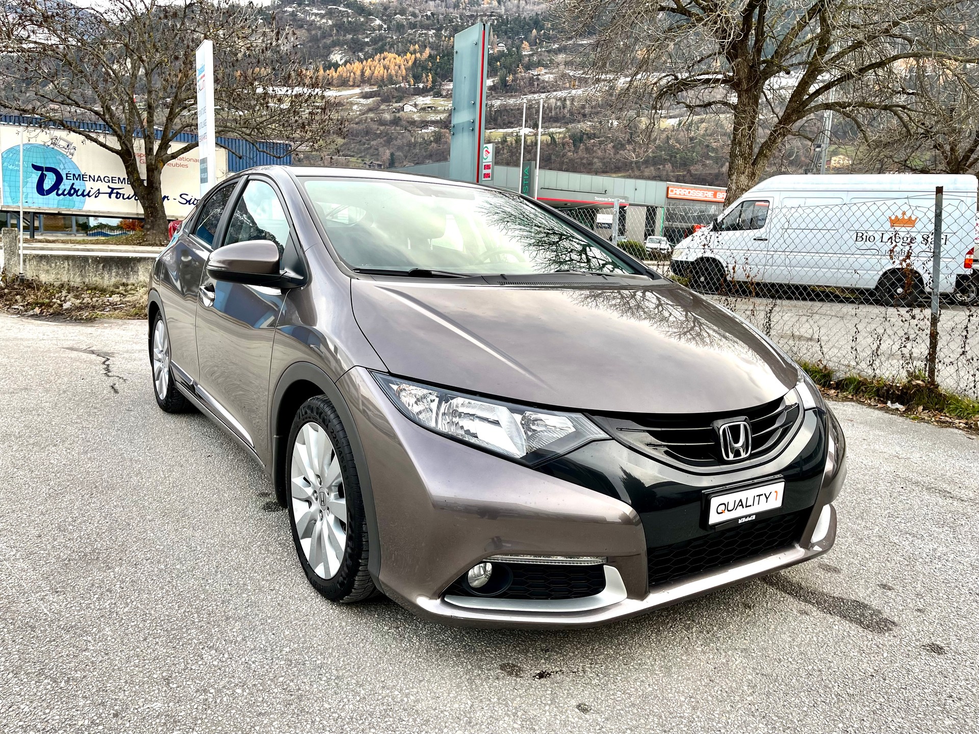 HONDA Civic 1.8i Executive-image-25