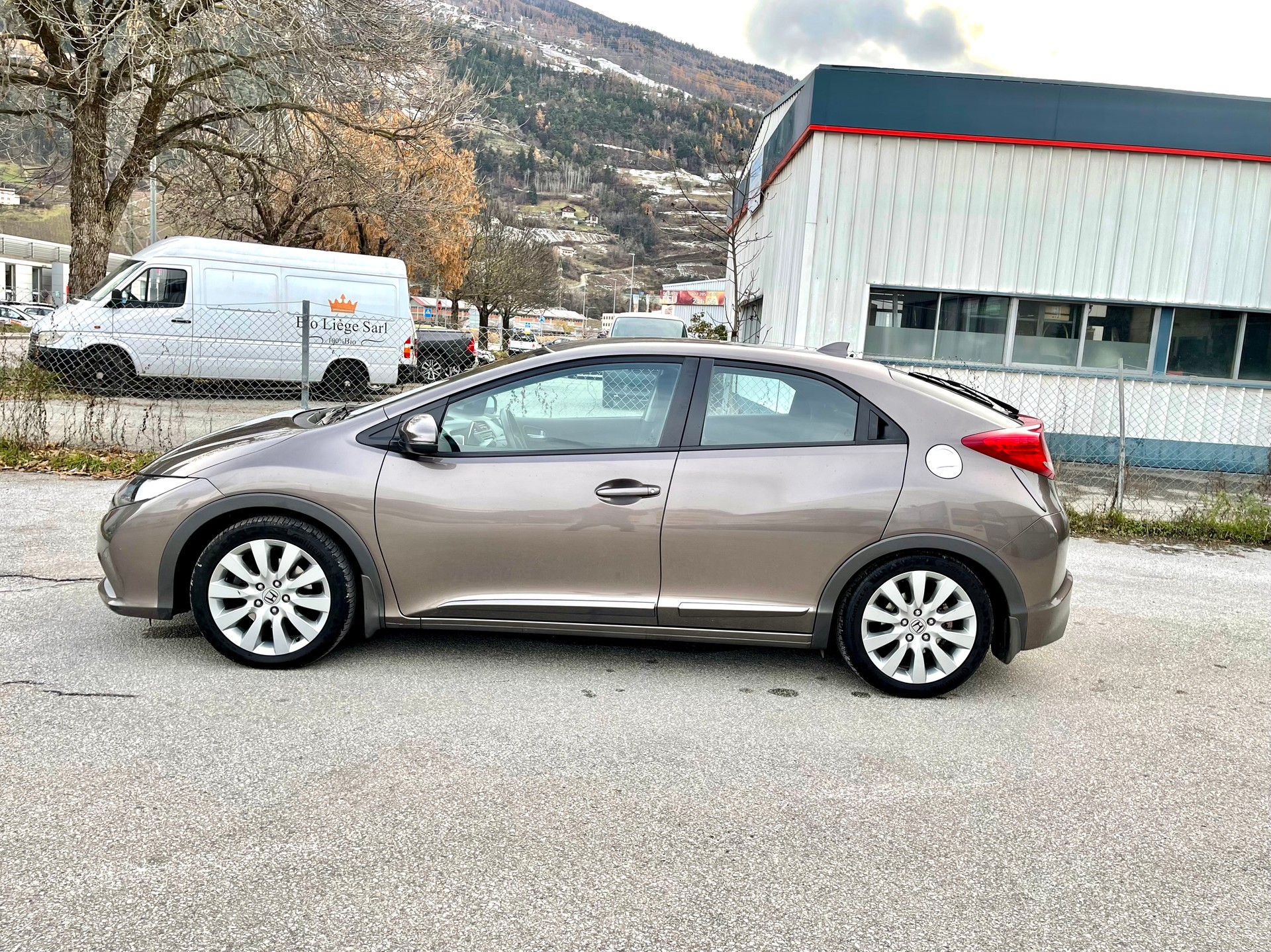 HONDA Civic 1.8i Executive-image-7
