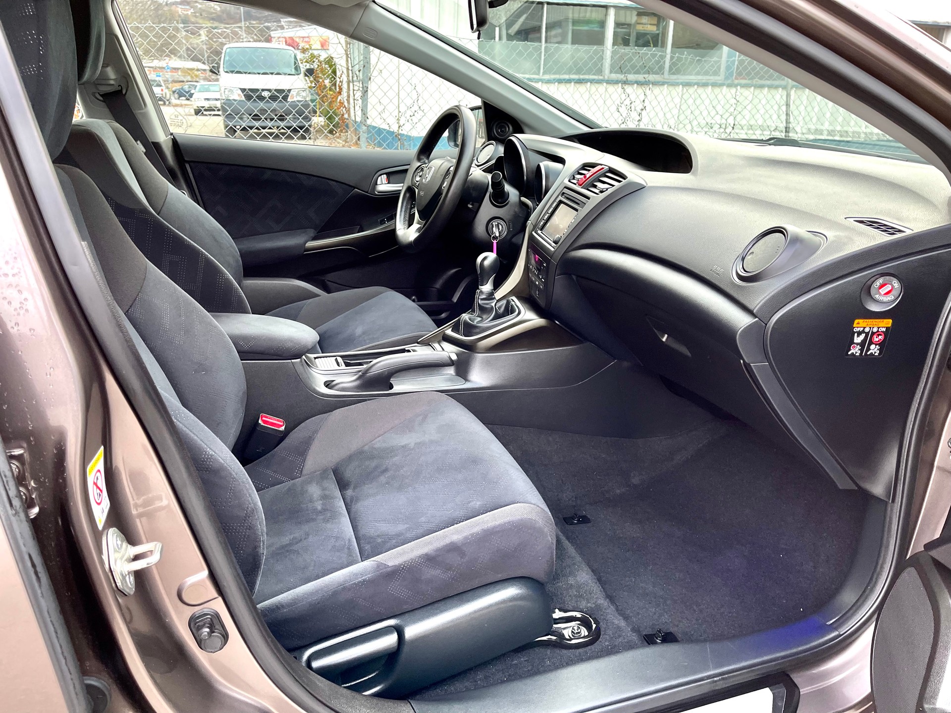 HONDA Civic 1.8i Executive-image-23