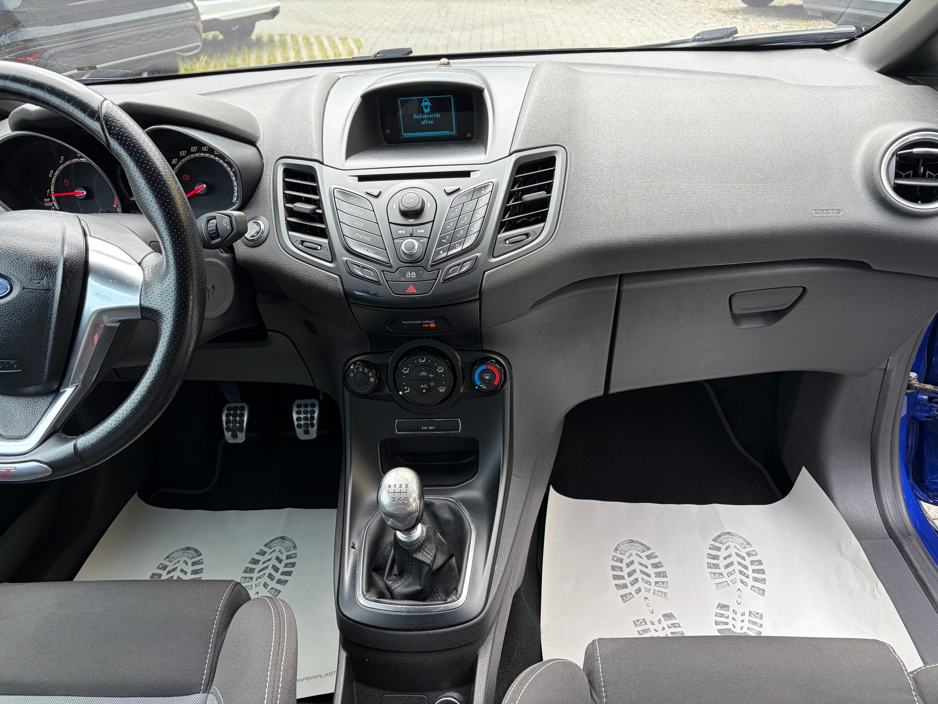 FORD Fiesta 1.6 SCTi ST-2-image-10