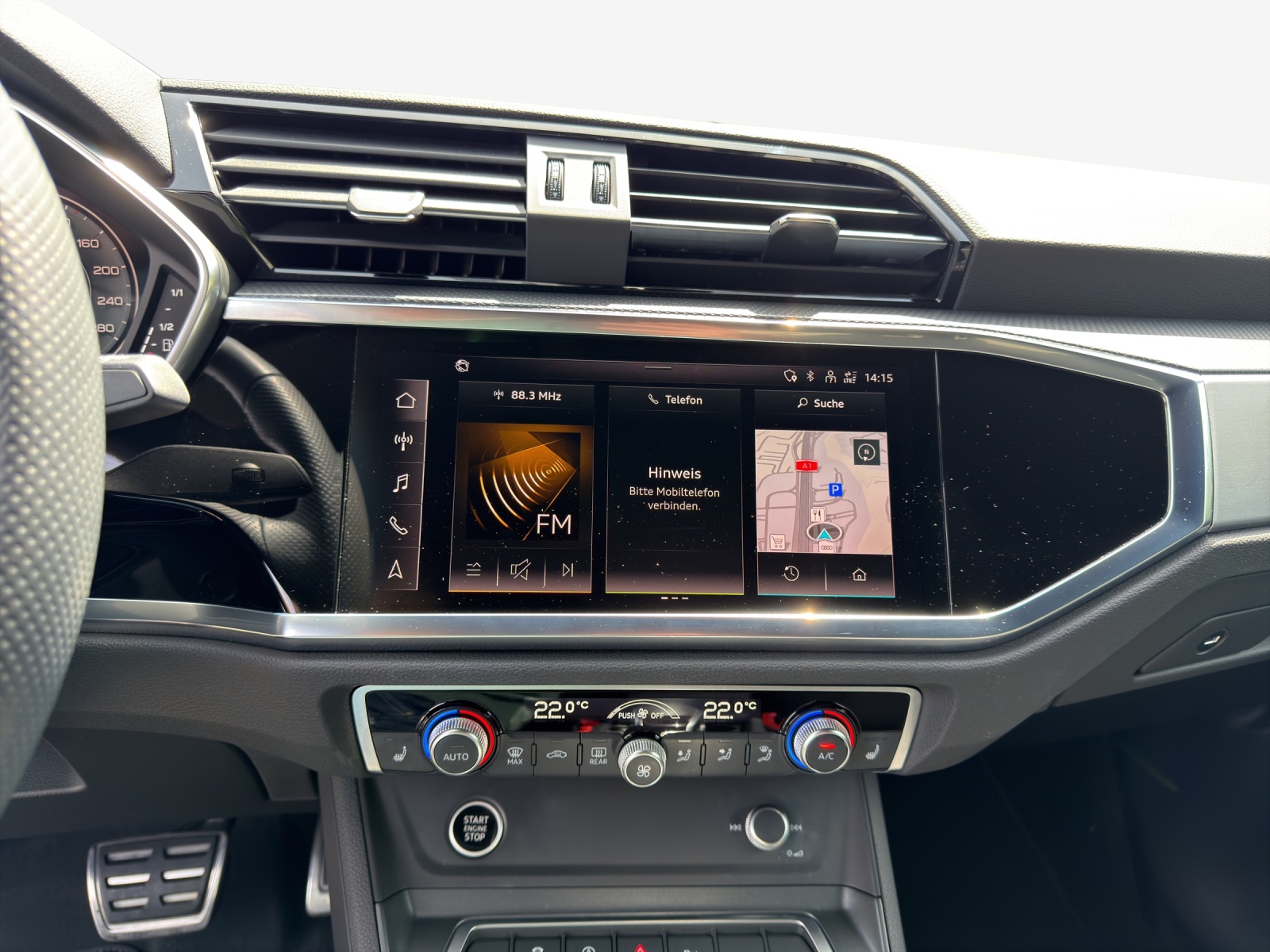 AUDI Q3 35 TFSI Attraction S-tronic-image-10