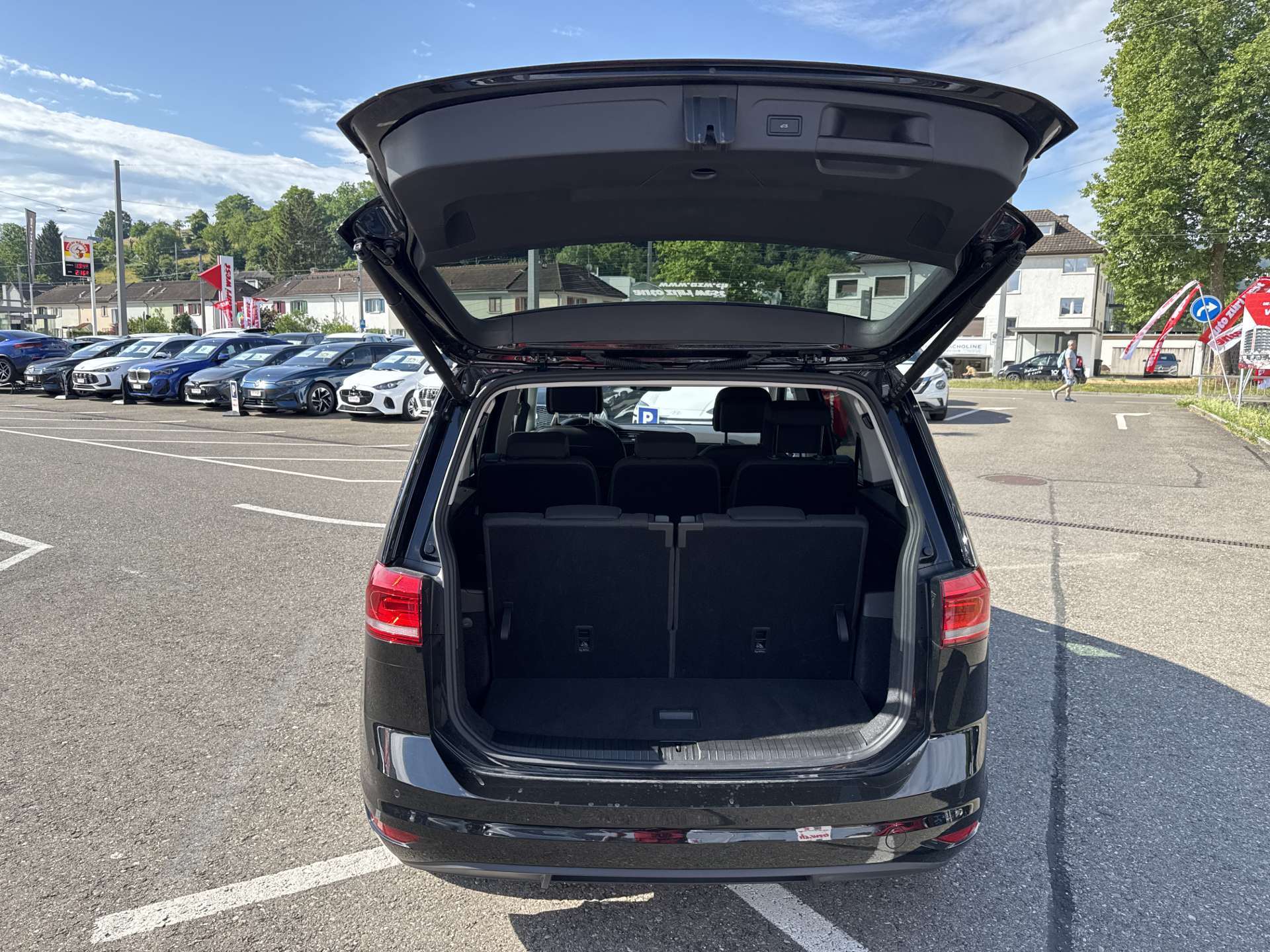 VW Touran 1.5 TSi EVO Highline 7-Plätzer DSG-Automat-image-7