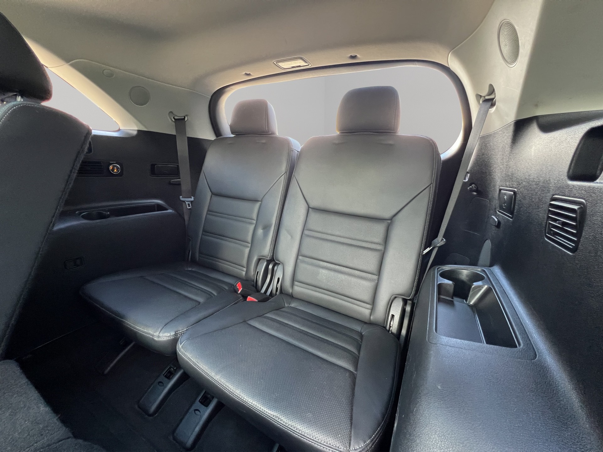KIA Sorento 2.2 CRDI Style 7Plätze Automatic-image-11