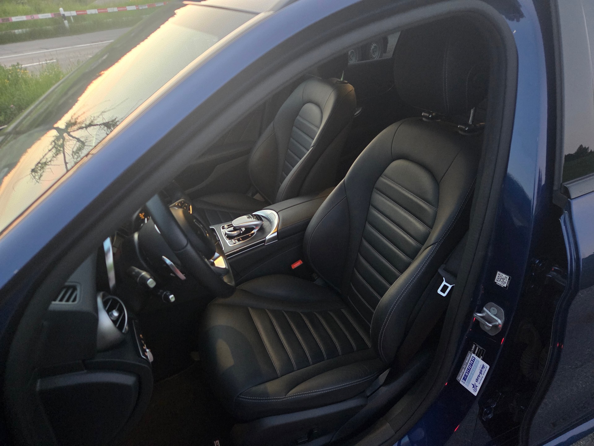 MERCEDES-BENZ C 250 d Swiss Star AMG Line 4m-image-2