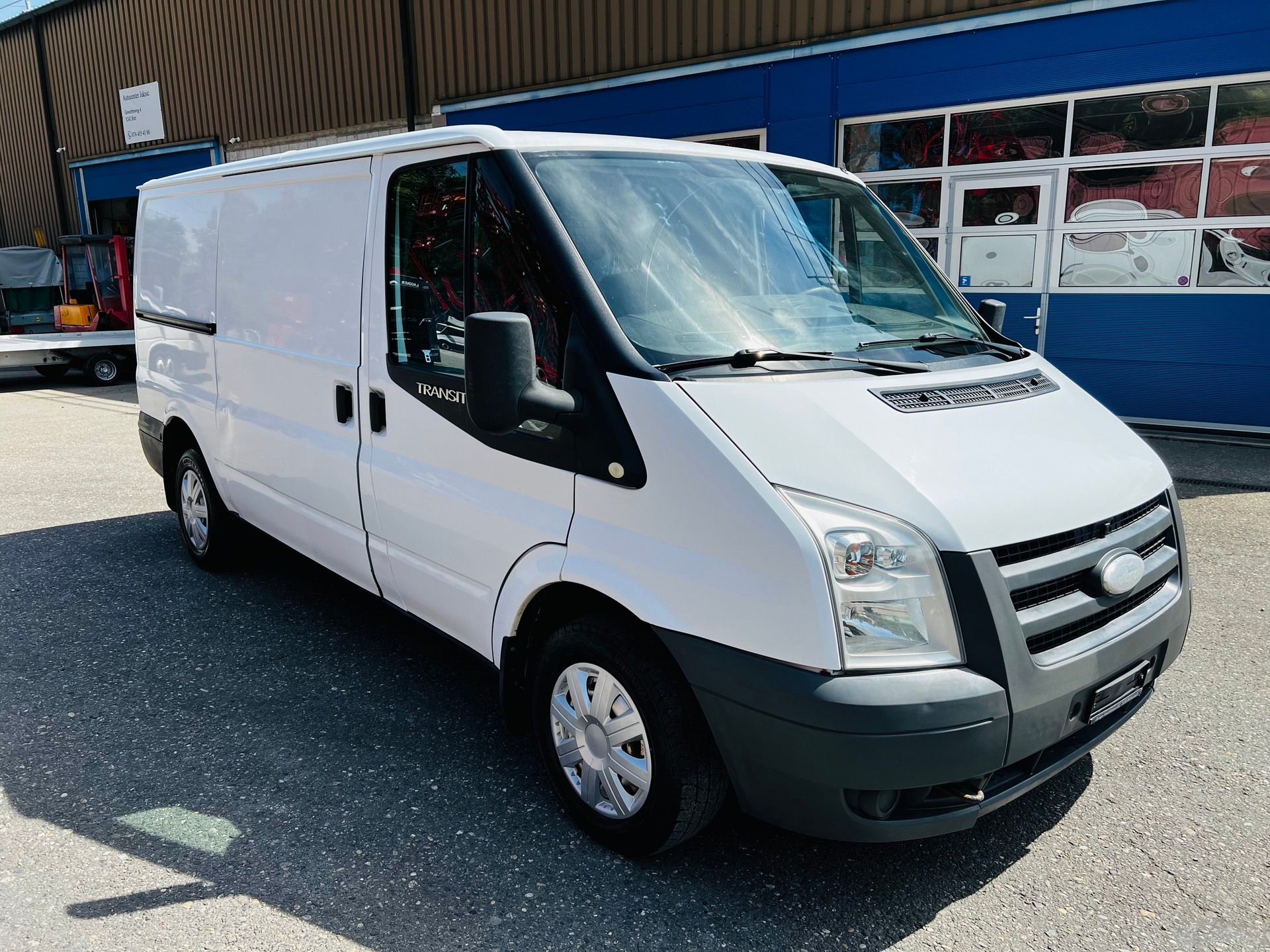 FORD Transit 2.2 TDCi 300 S-image-2