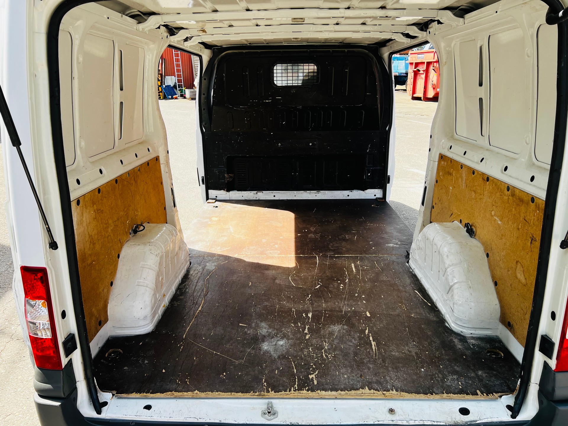 FORD Transit 2.2 TDCi 300 S-image-5
