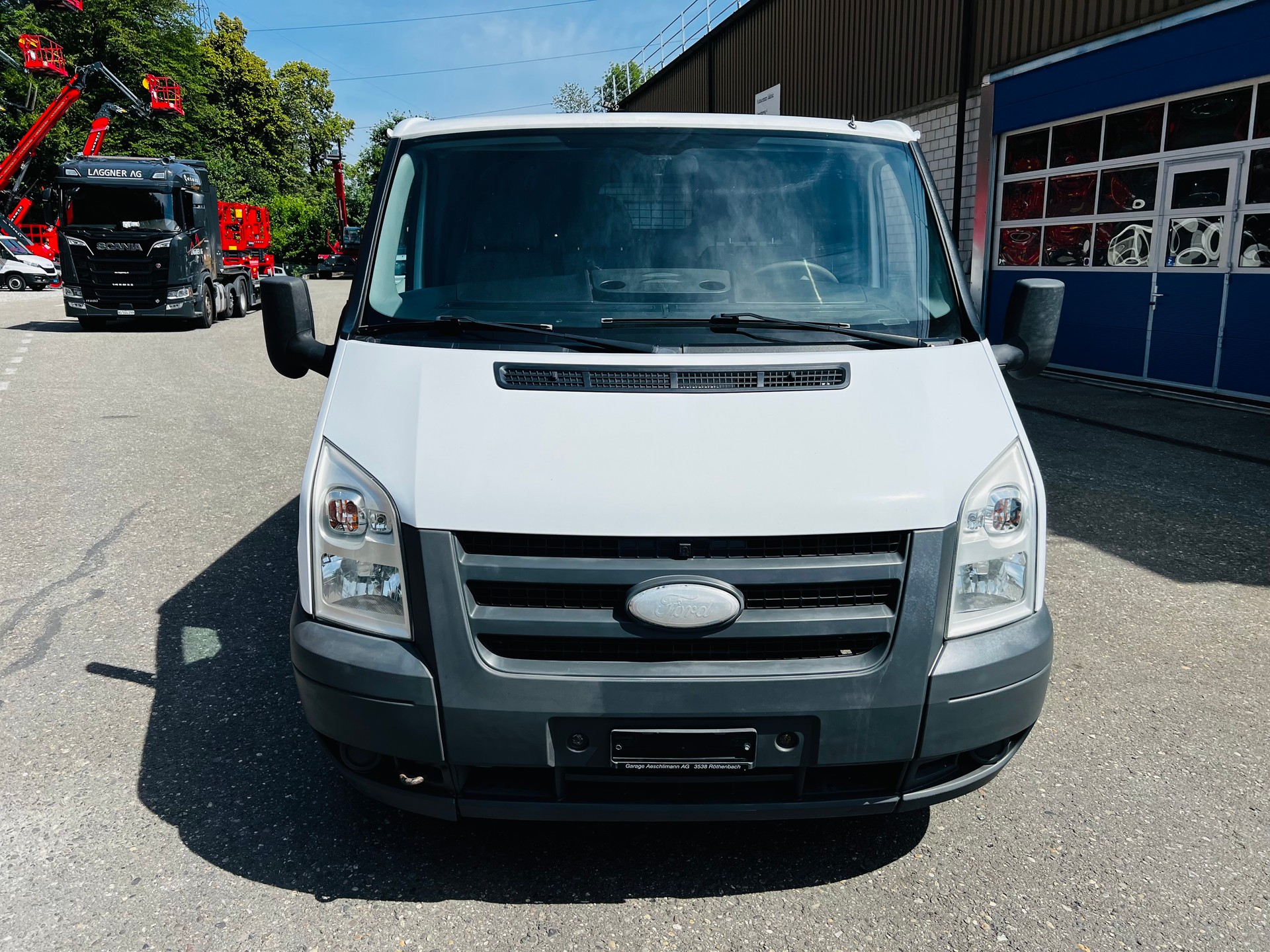 FORD Transit 2.2 TDCi 300 S-image-1