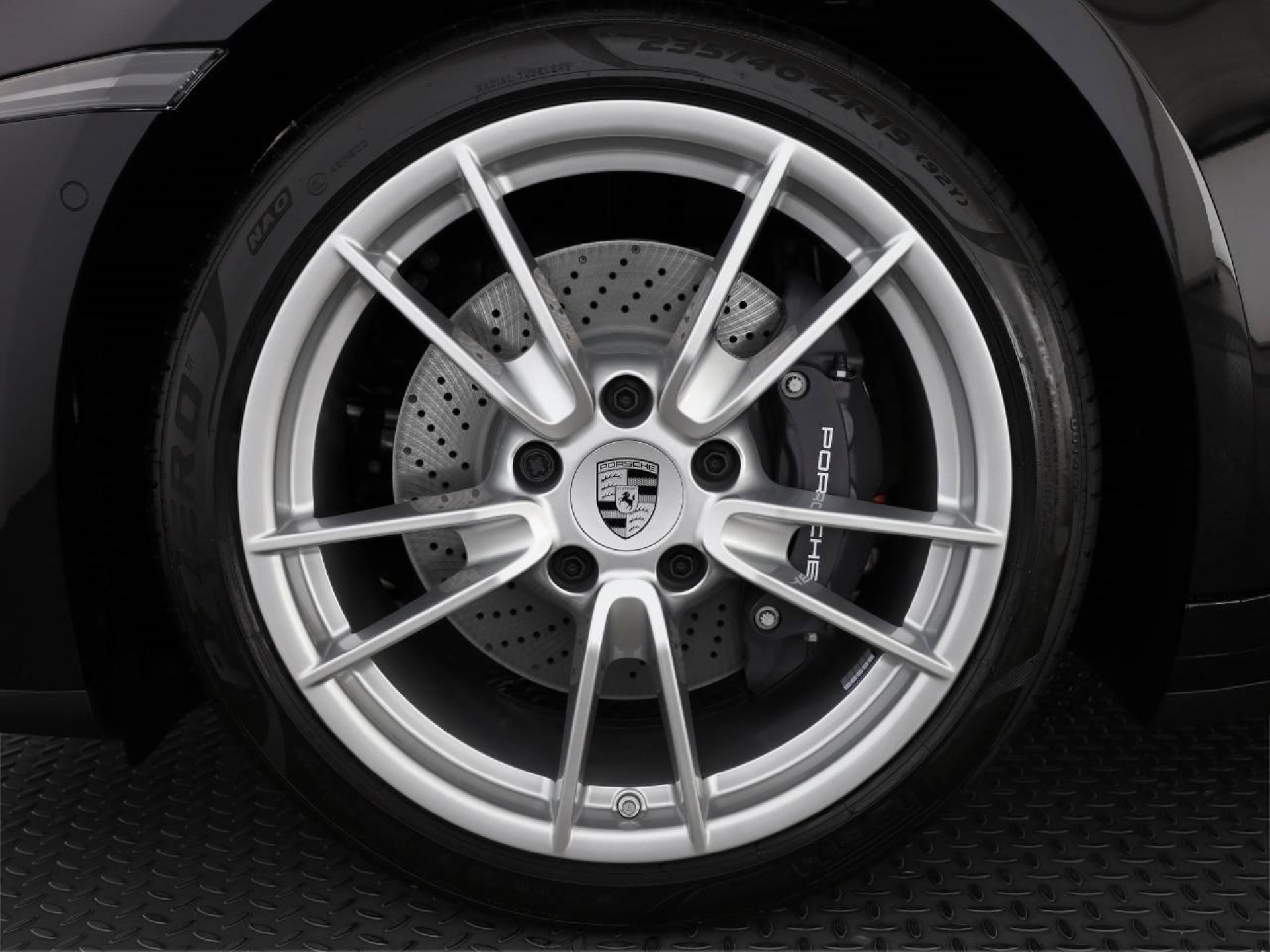 PORSCHE 911 Carrera-image-7
