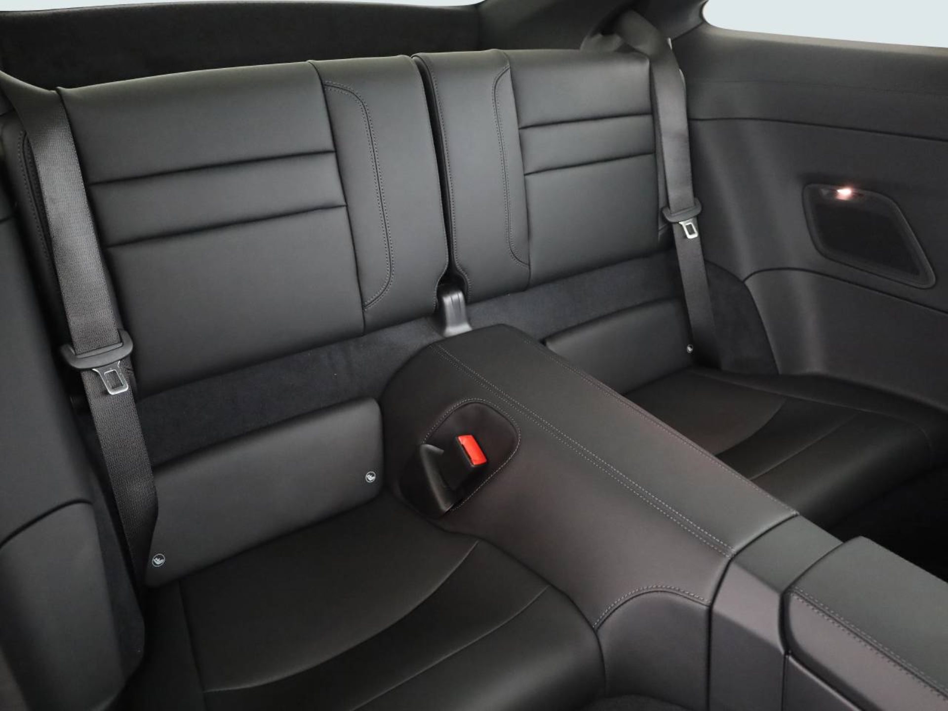 PORSCHE 911 Carrera-image-11