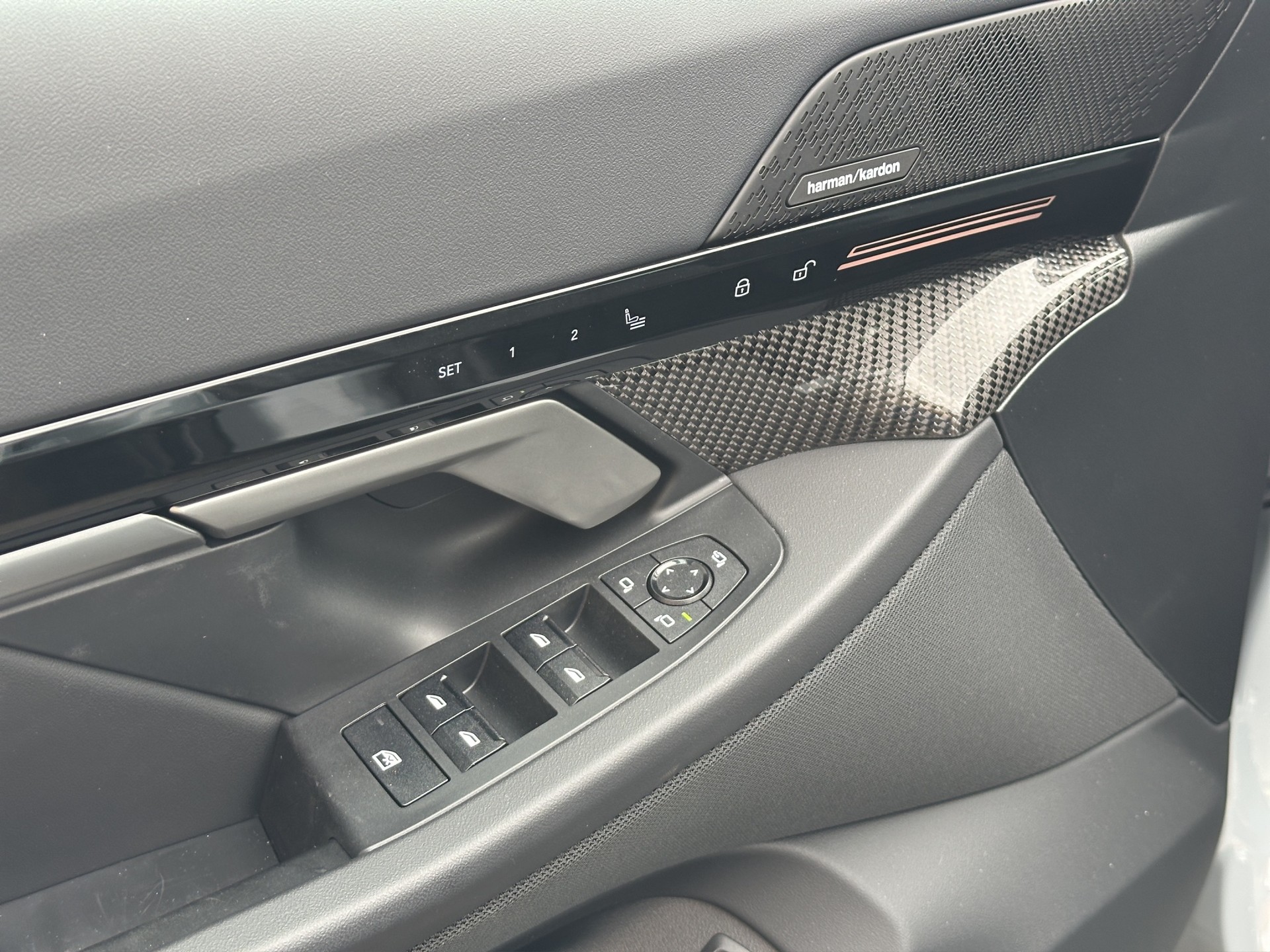 BMW 520i 48V M Sport Pro Shadow Line-image-8
