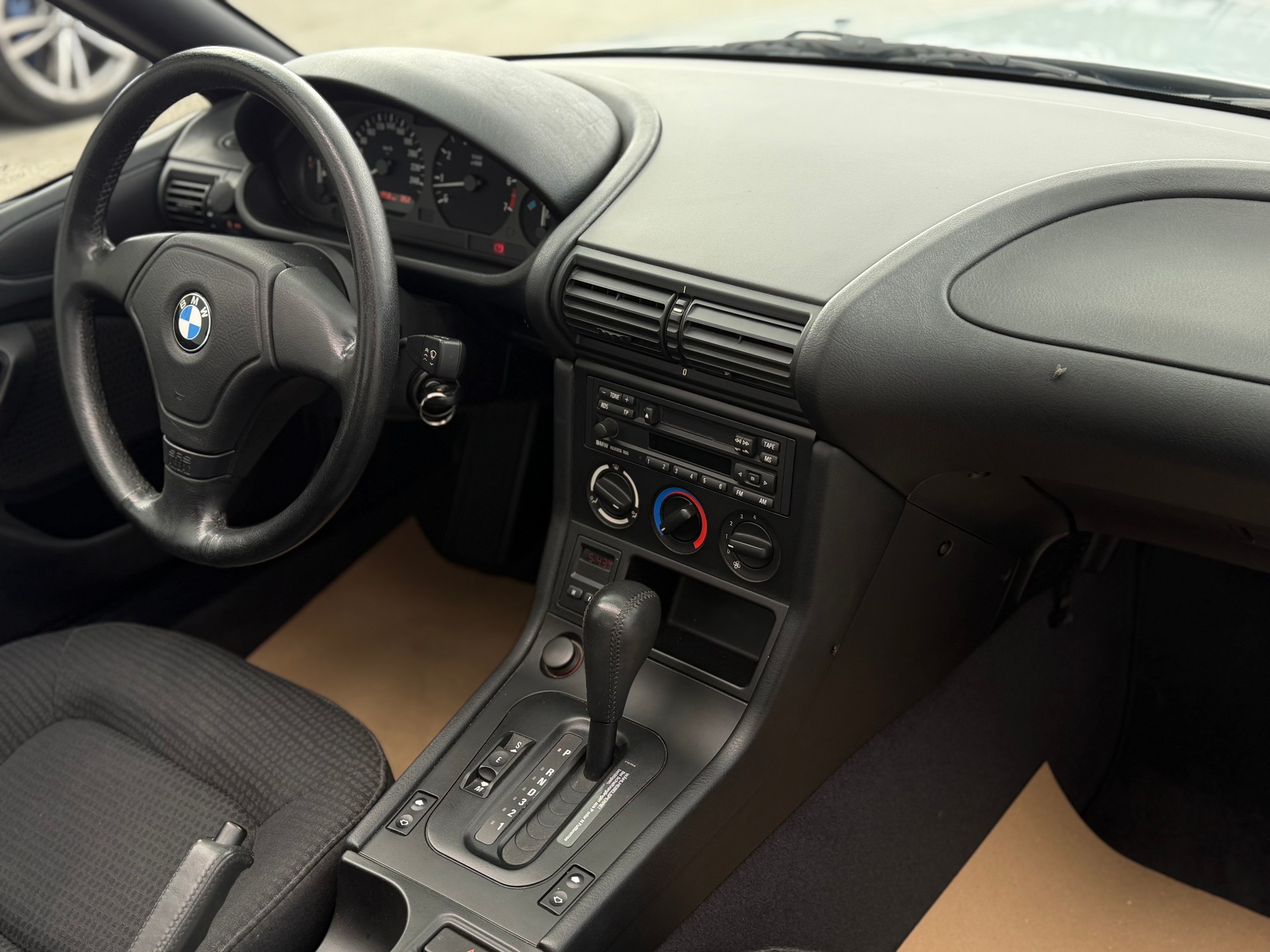 BMW Z3 1.9i Roadster-image-10