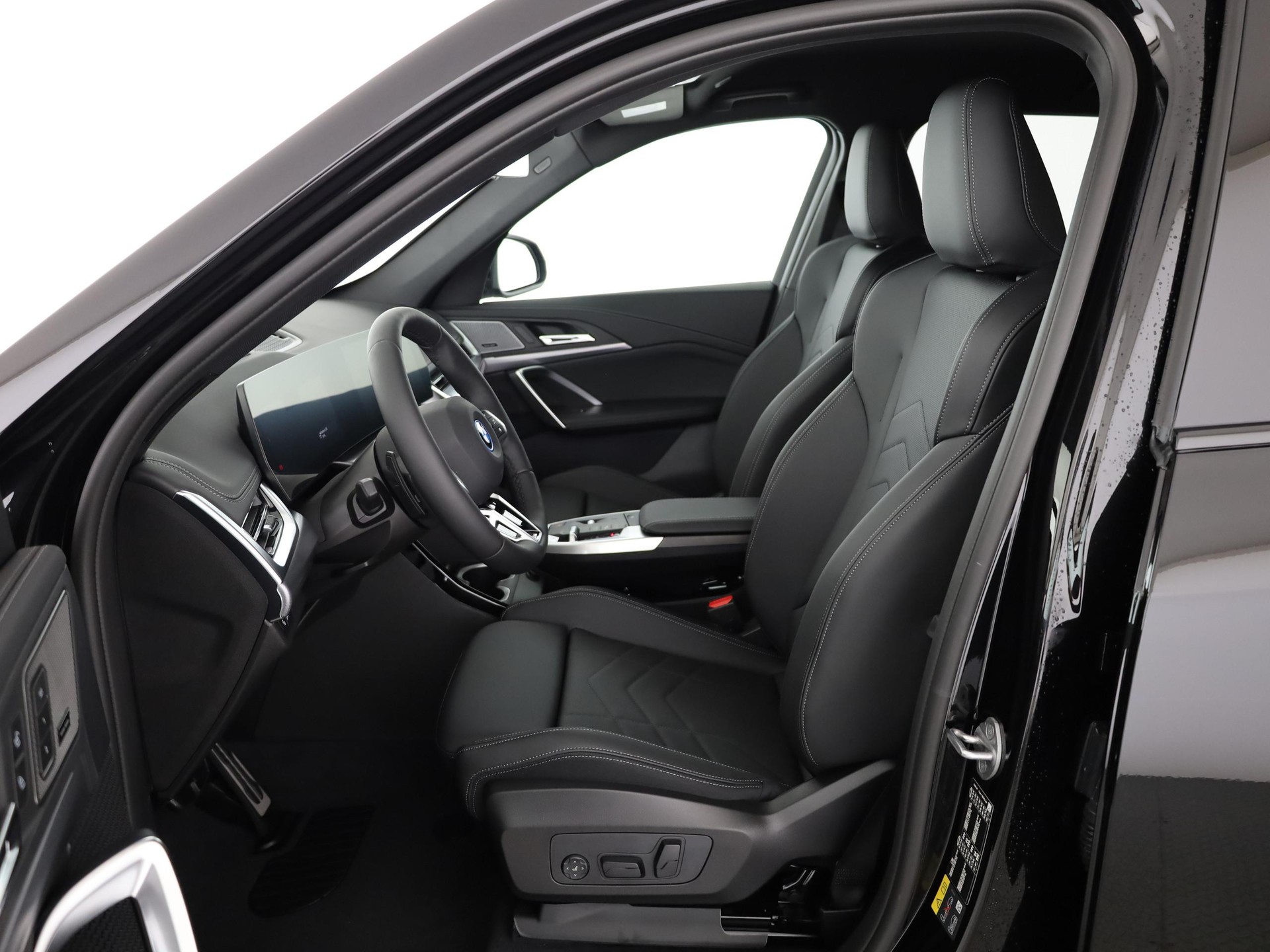 BMW X1 30e xDrive paddles-image-4