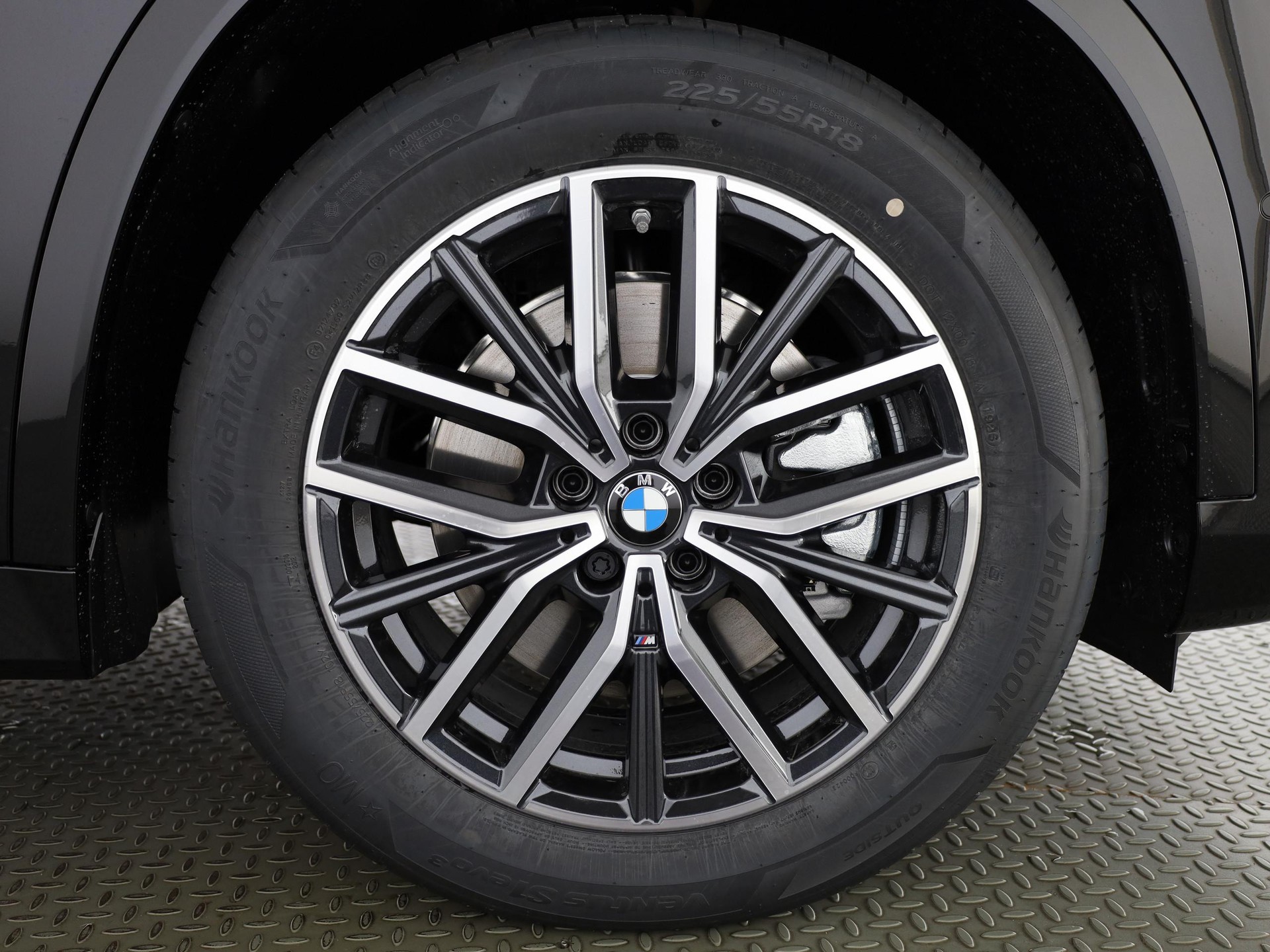 BMW X1 30e xDrive paddles-image-3